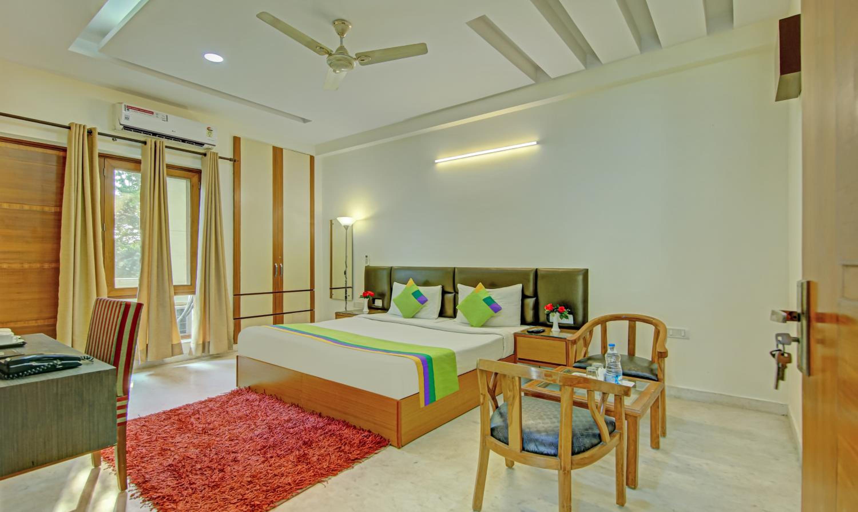 [Sanitized] Deluxe Double Room