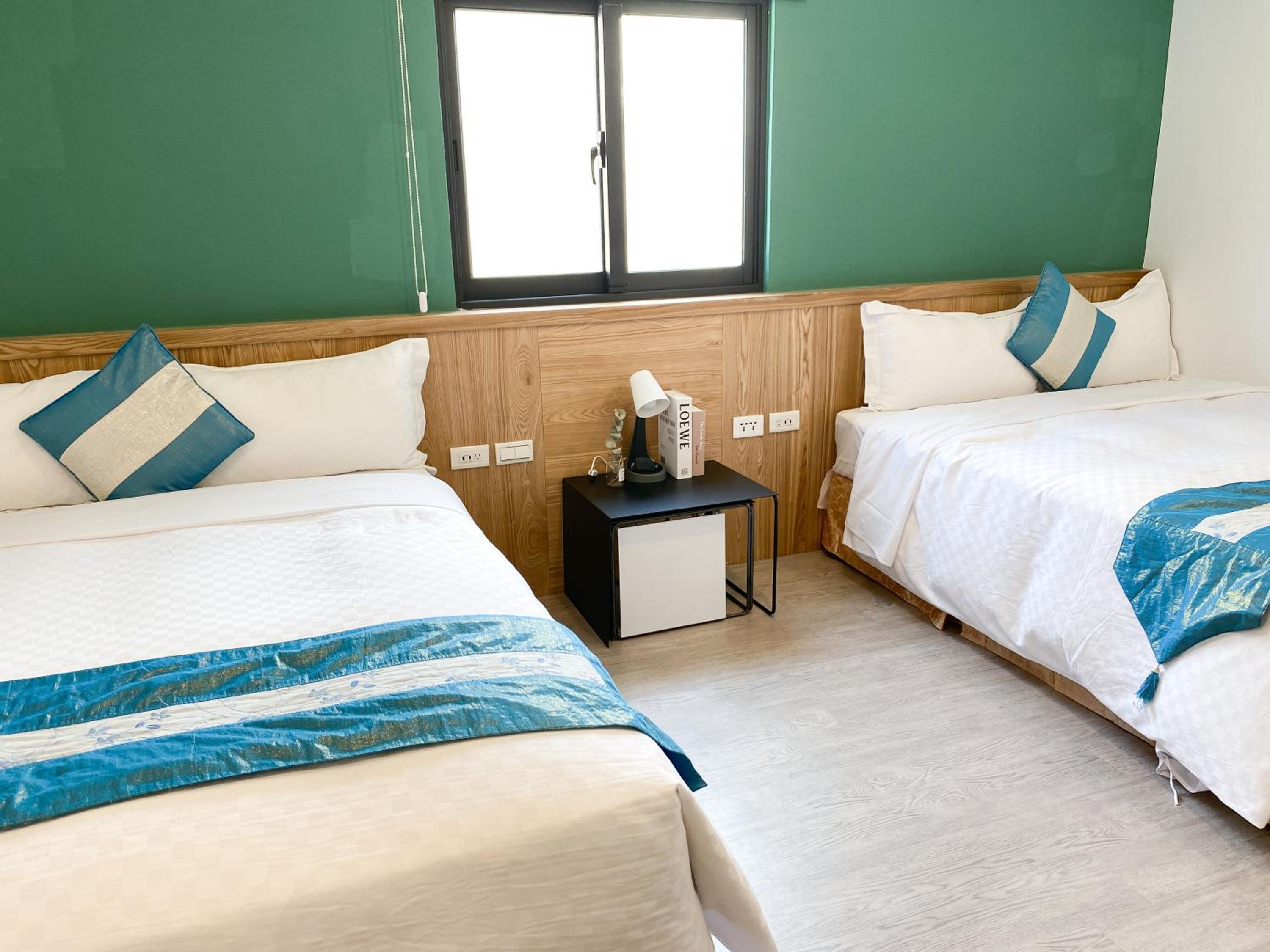 Quadruple Room photo 2