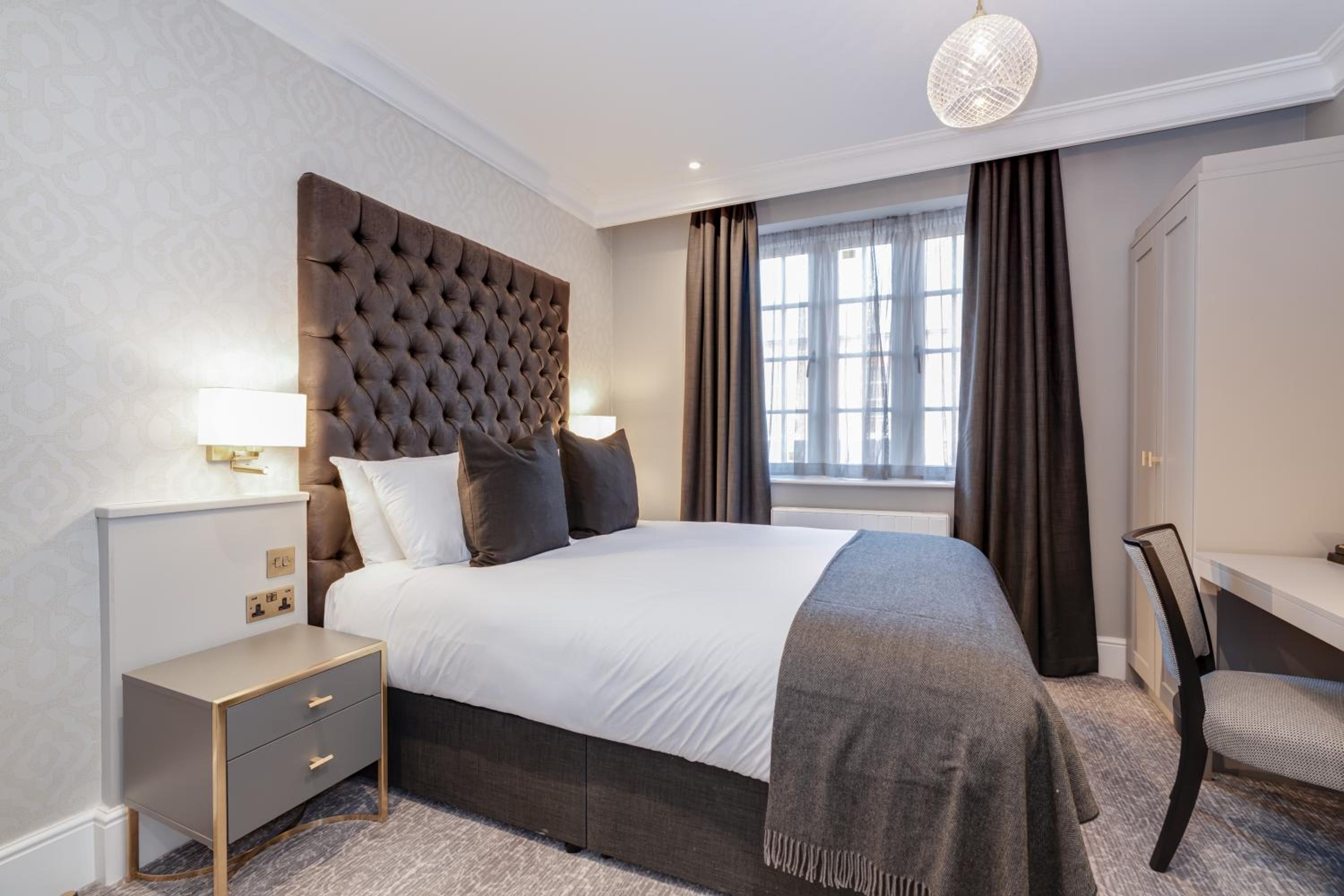 Mansion House Deluxe Double - Photo 3