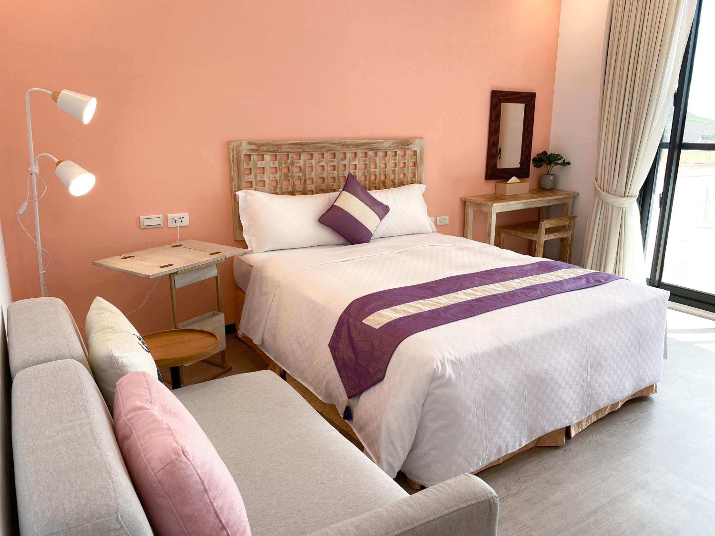 Deluxe Double Room with Side Sea View photo 1