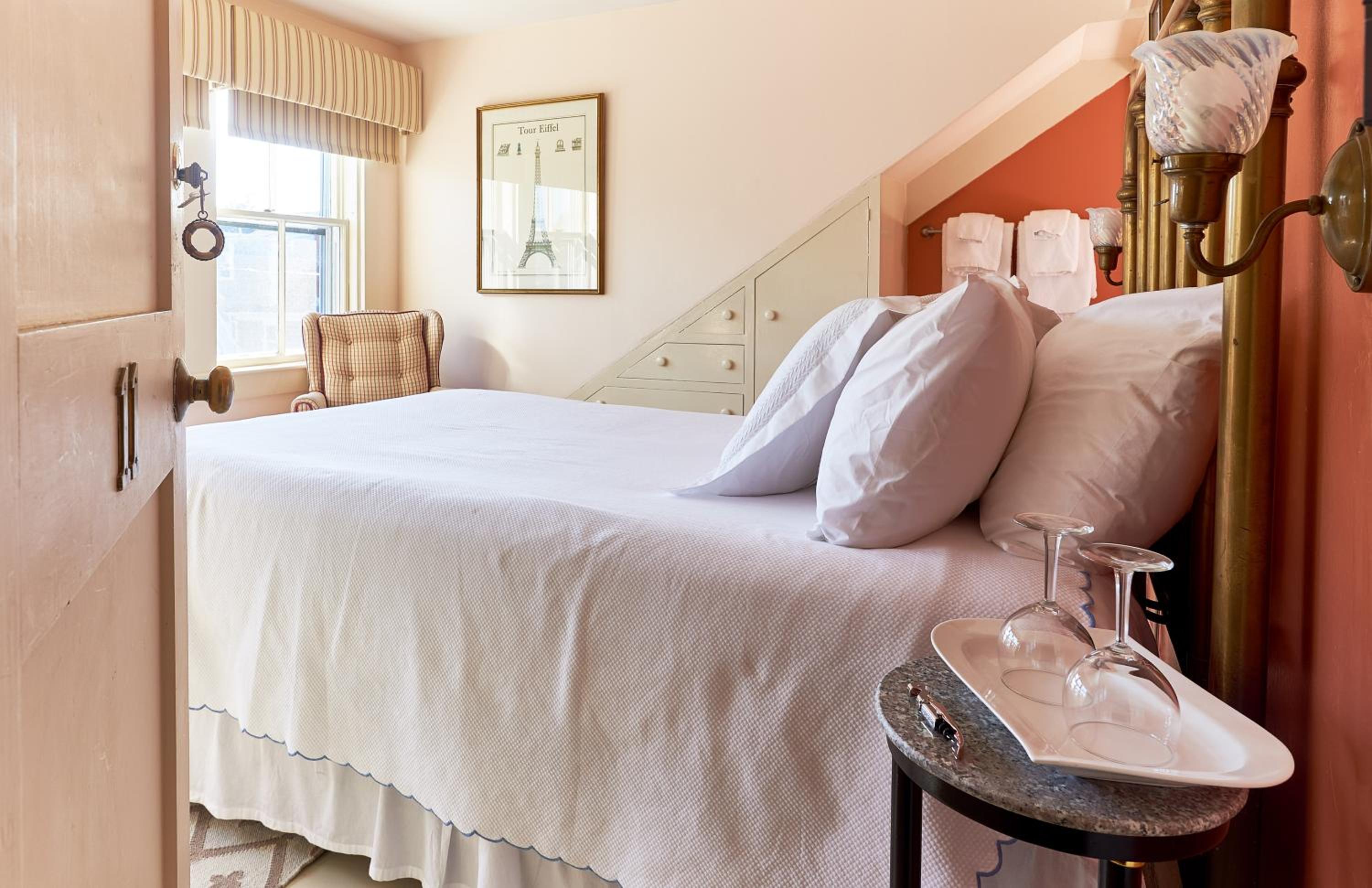 Deluxe Double Room photo 3