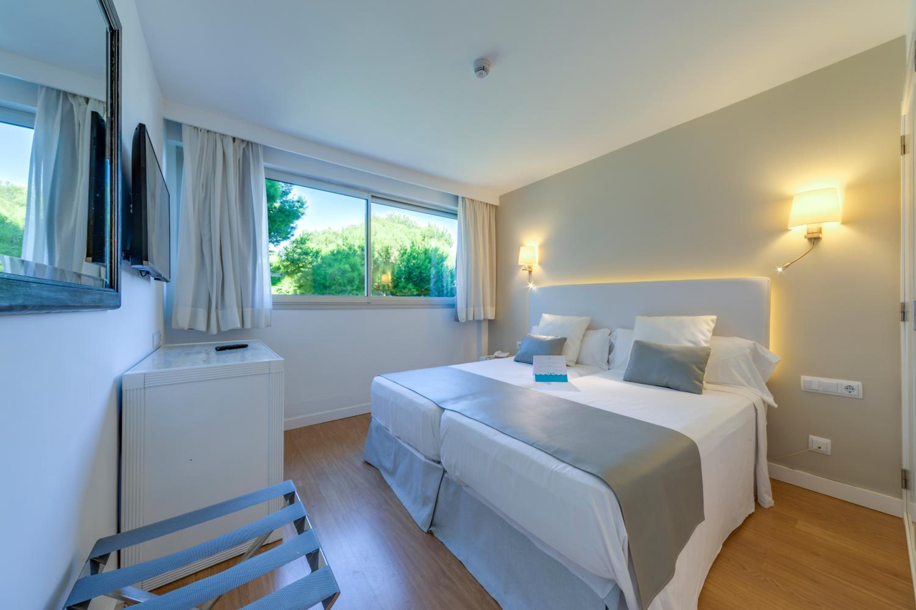 Suite Premium con Vista Parcial al Mar