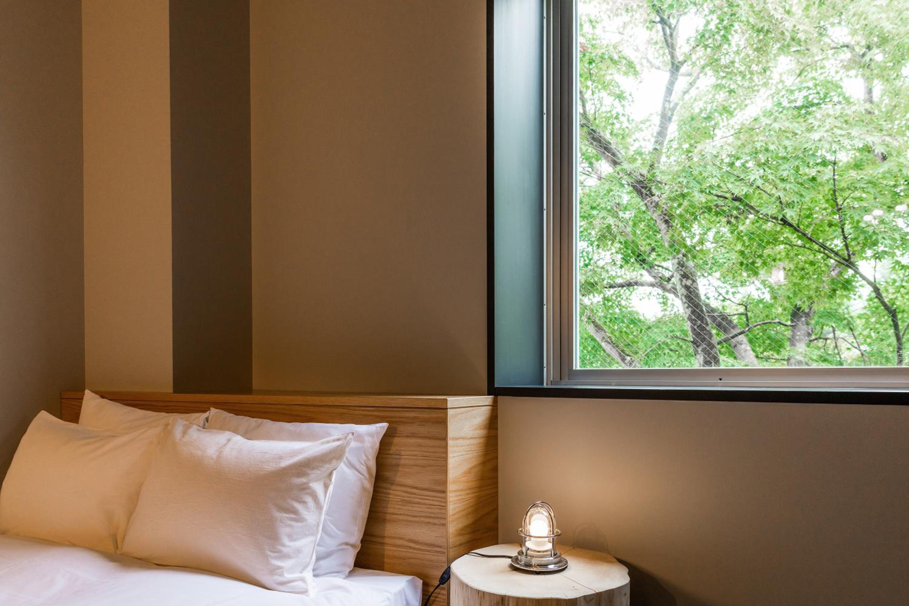 Standard Double Room - Photo 8