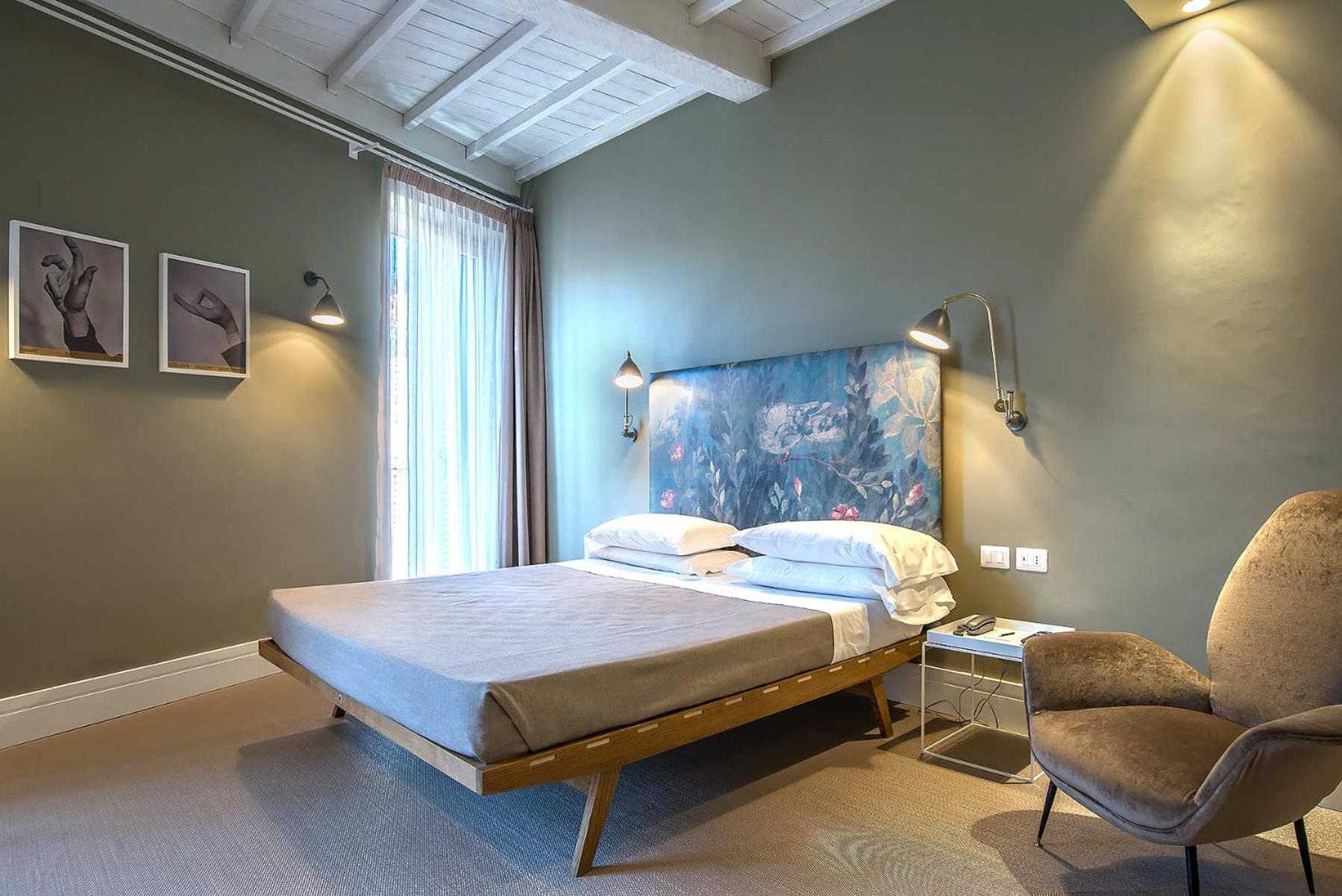 Club Double Room thumbnail 5