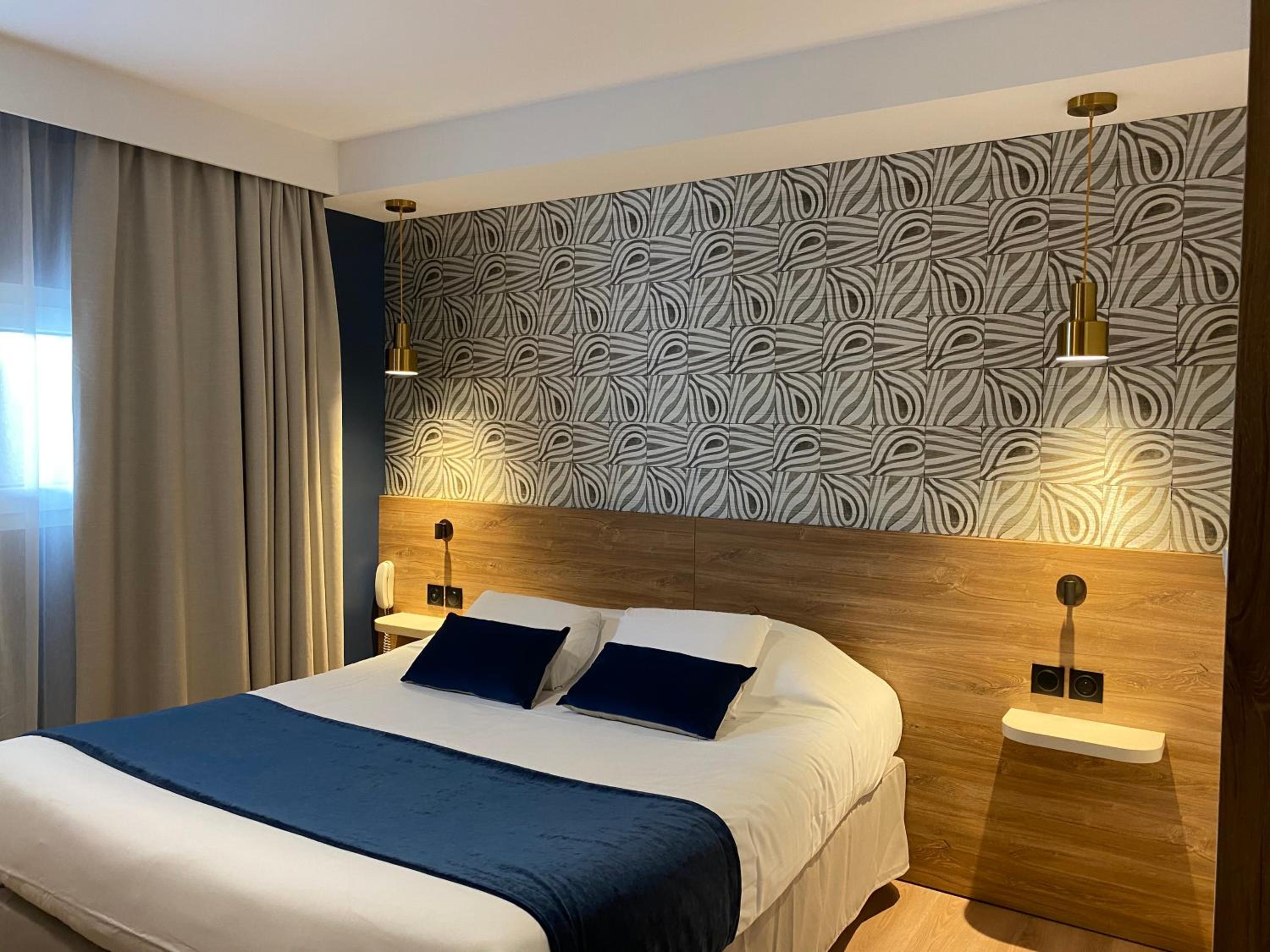 Double Room - Photo 9