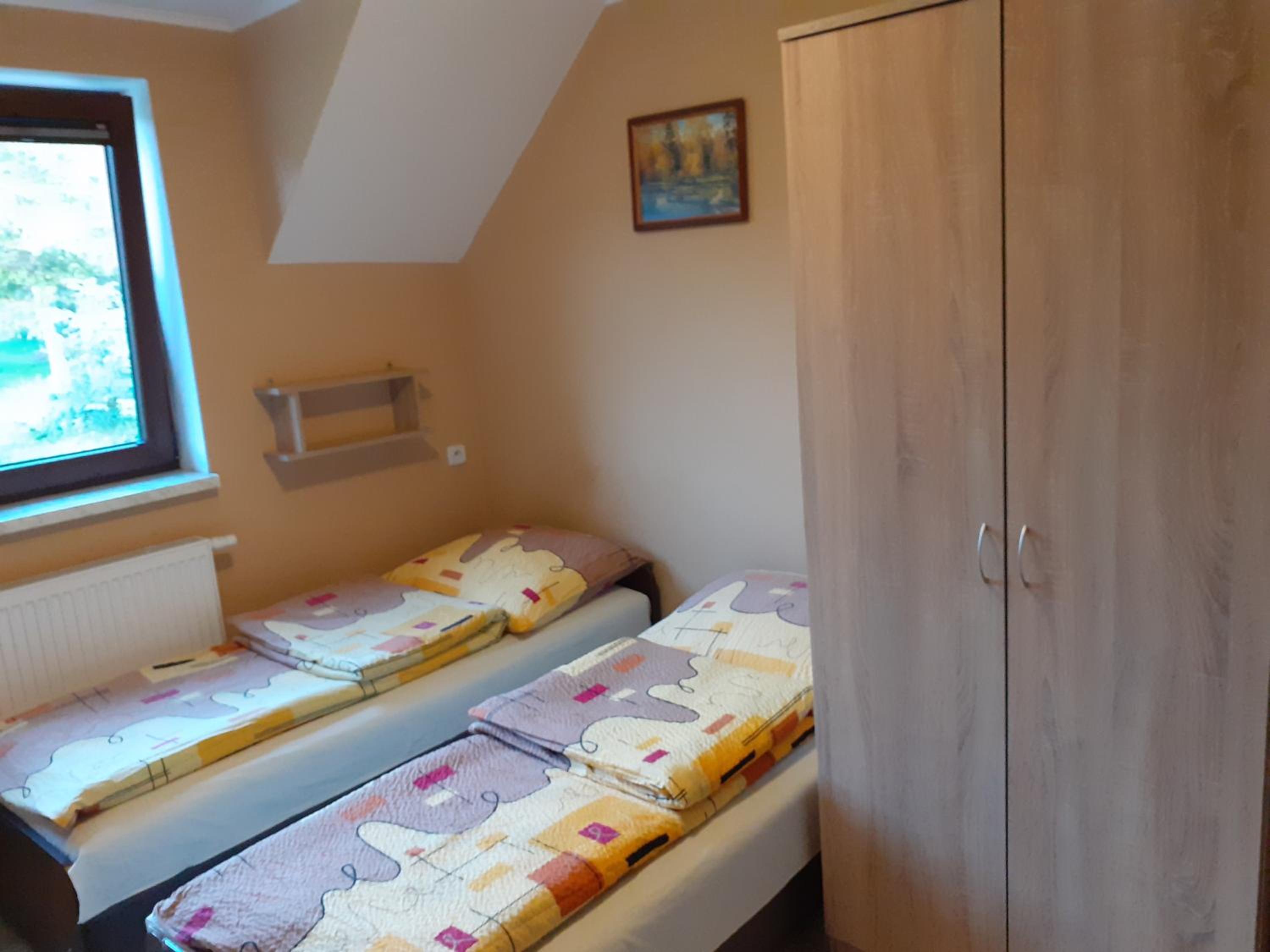 Twin Room with Bathroom photo 3