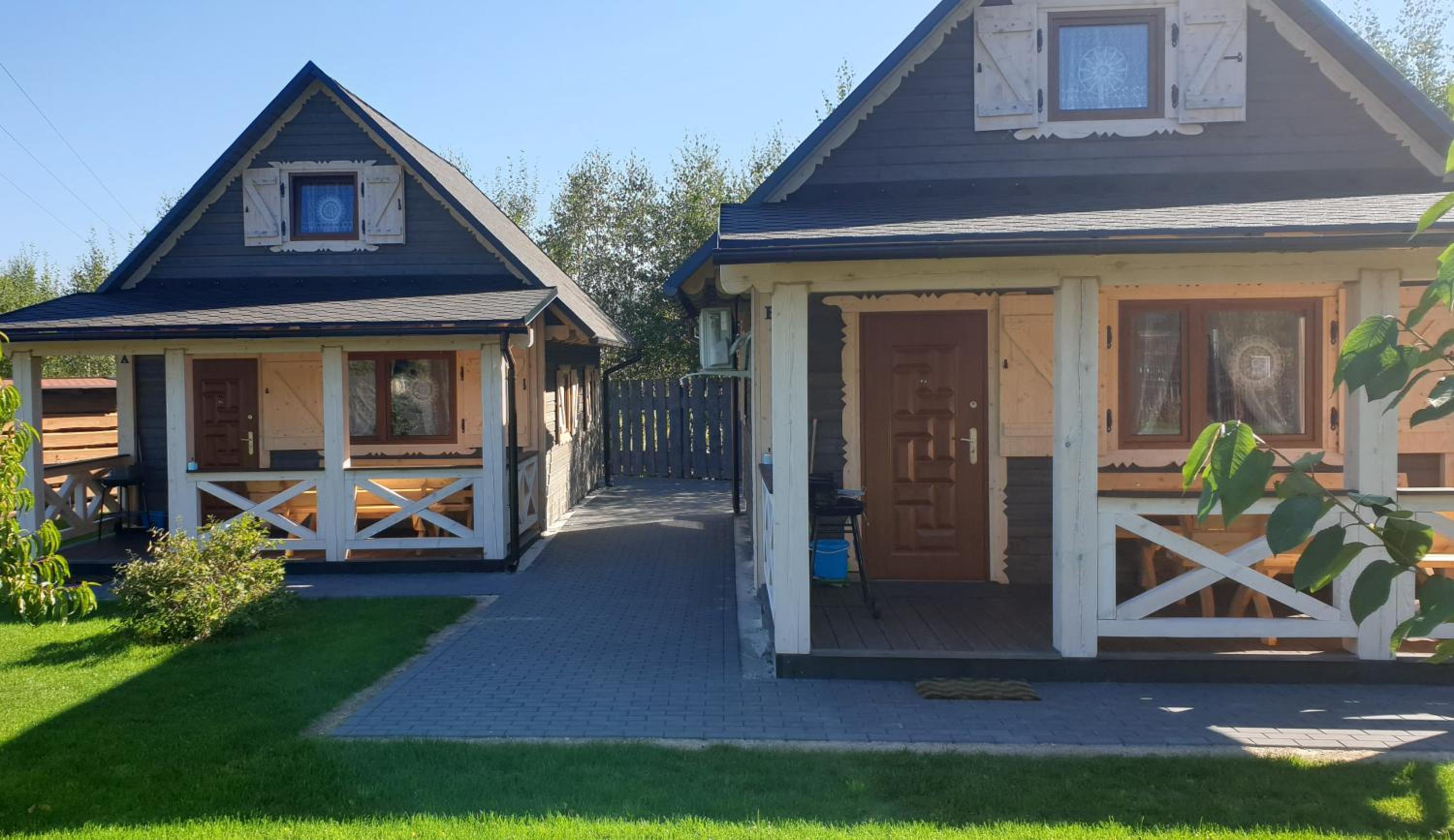 Three-Bedroom House photo 2