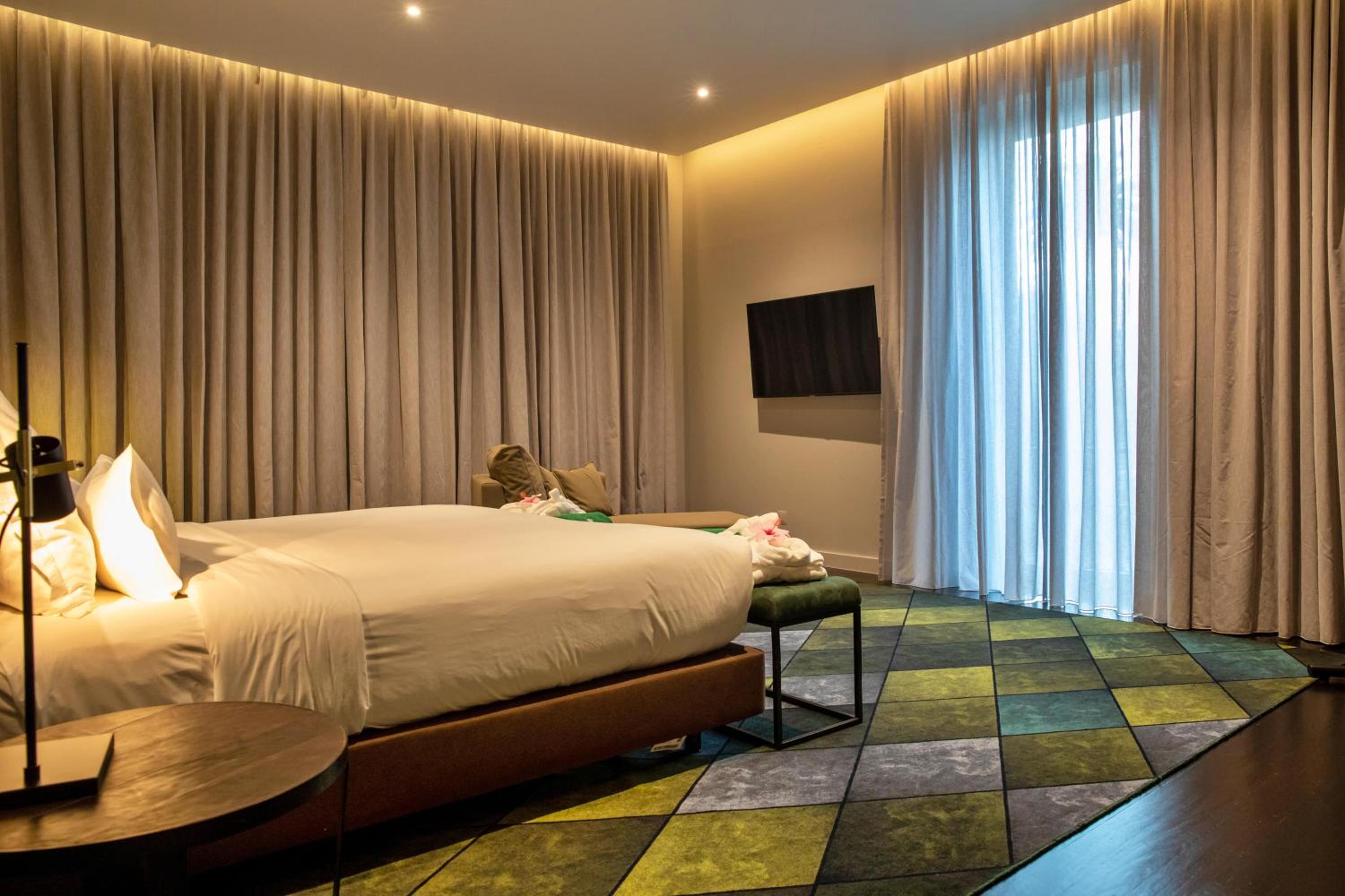 Premium Double or Twin Room photo 2