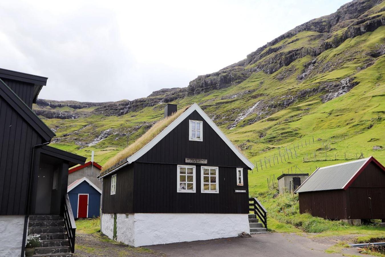 Two-Bedroom House photo 3