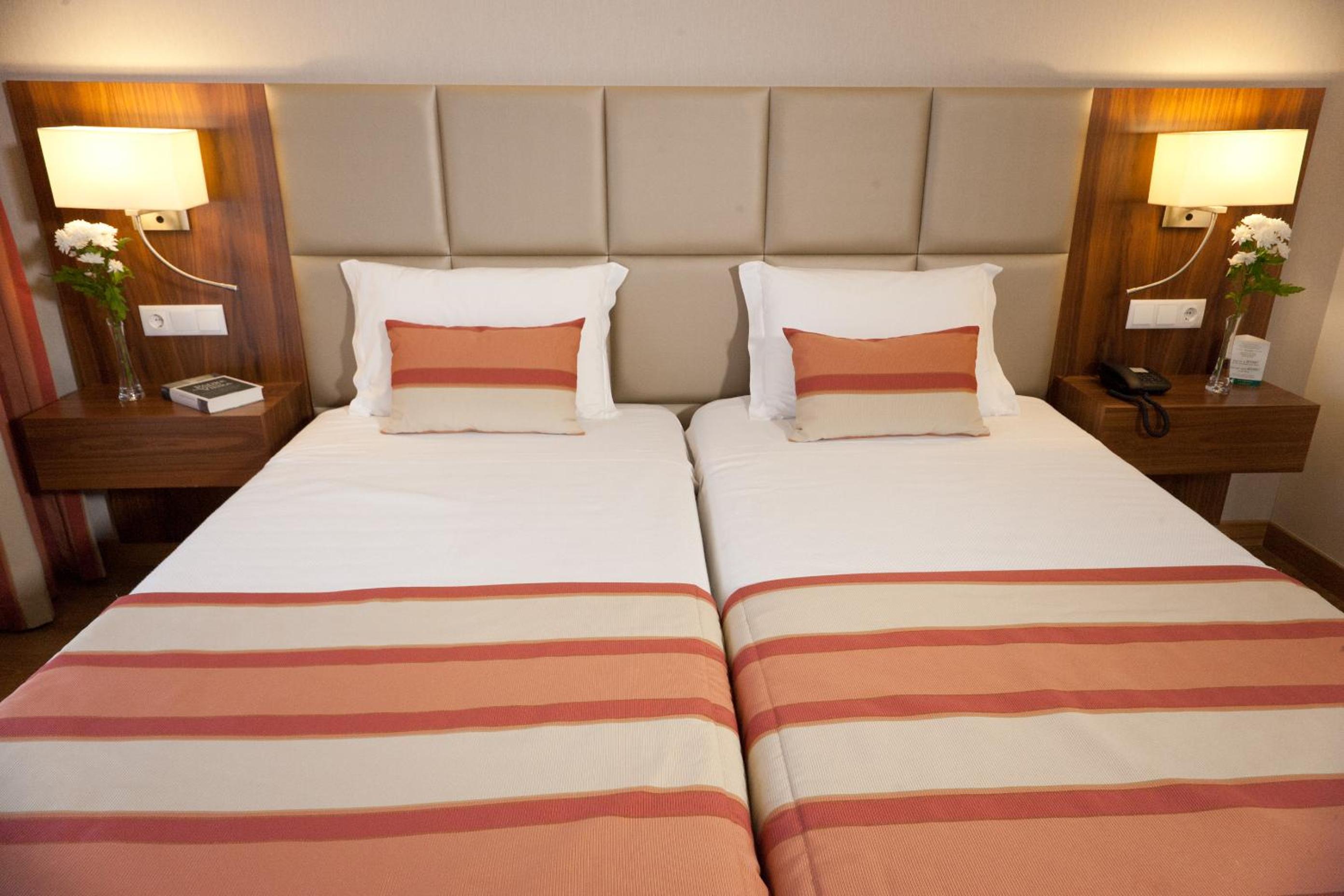 Superior Double or Twin Room - Photo 9