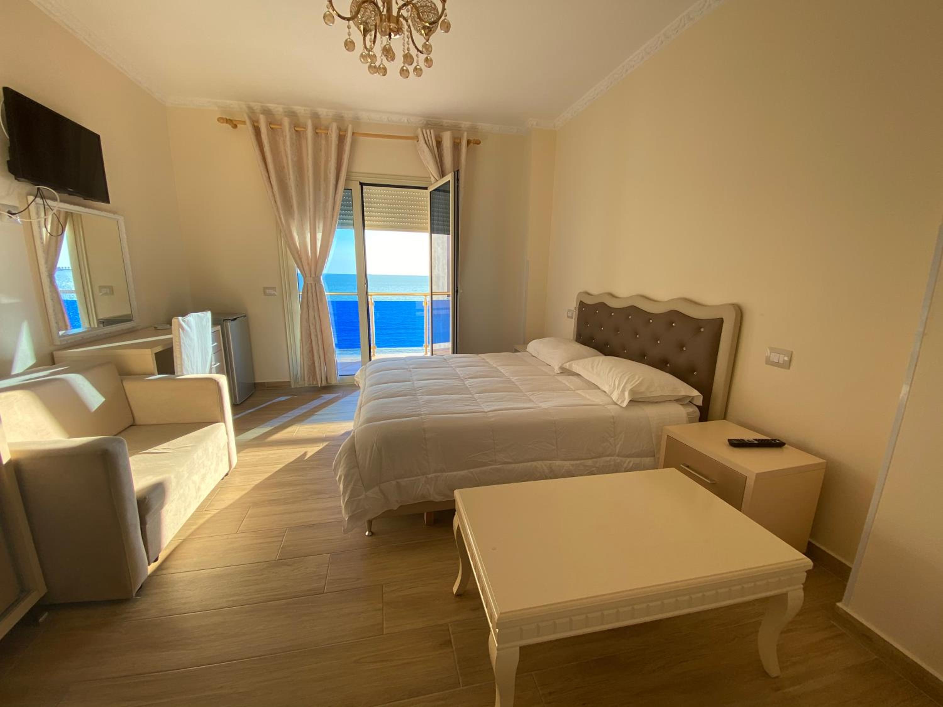 Family Room with Sea View