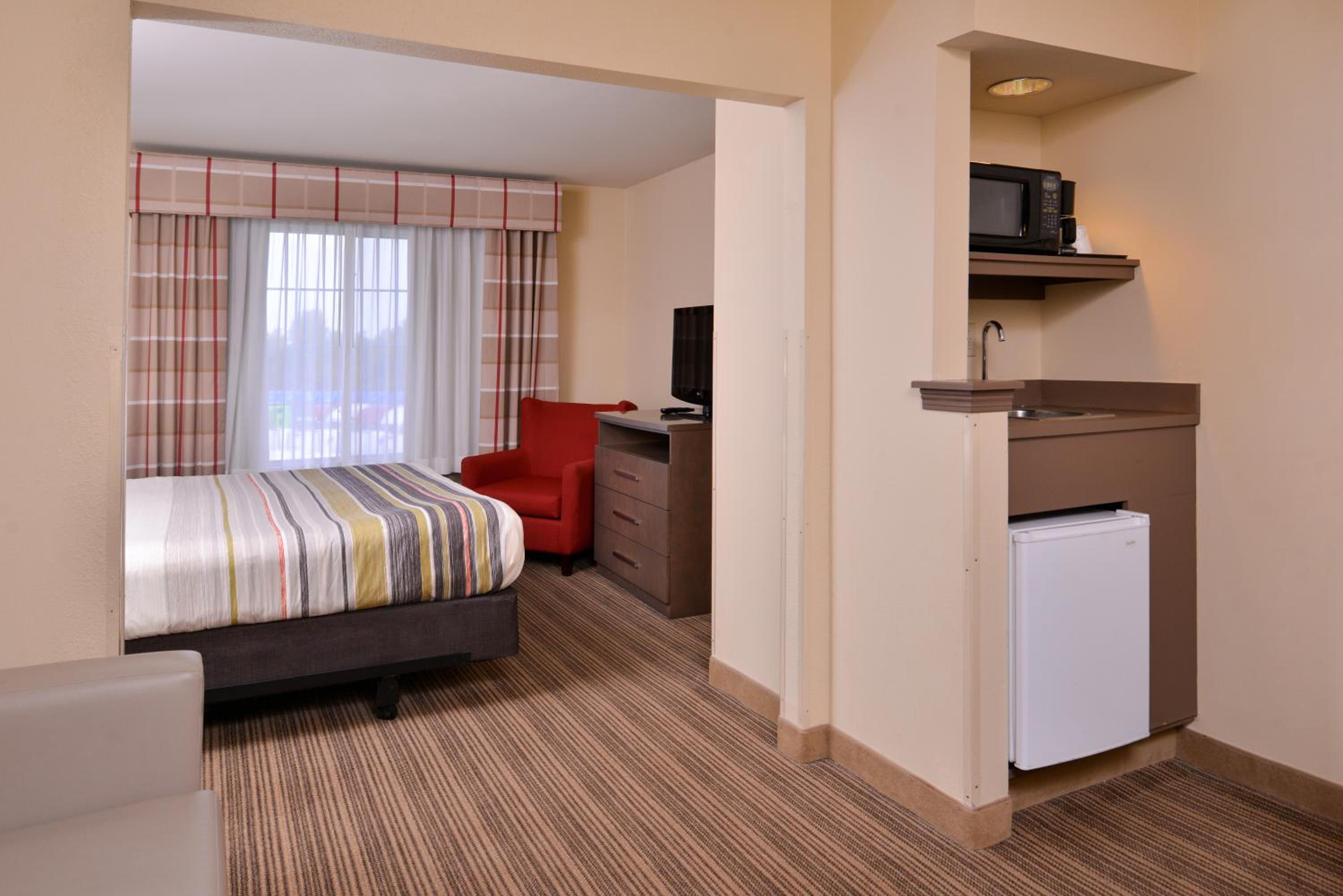 King Suite with Sofa Bed photo 1