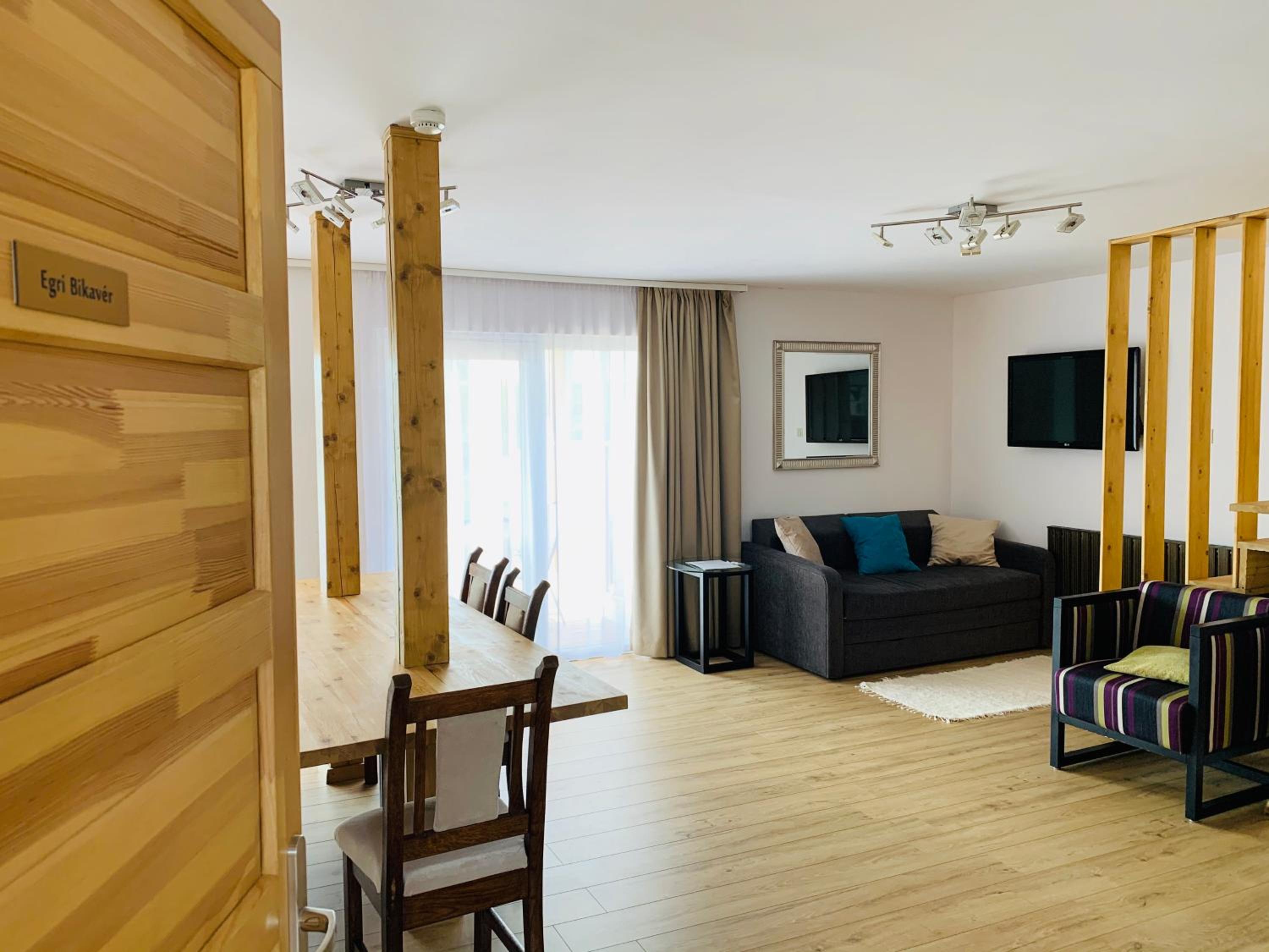 Apartment with Terrace photo 1