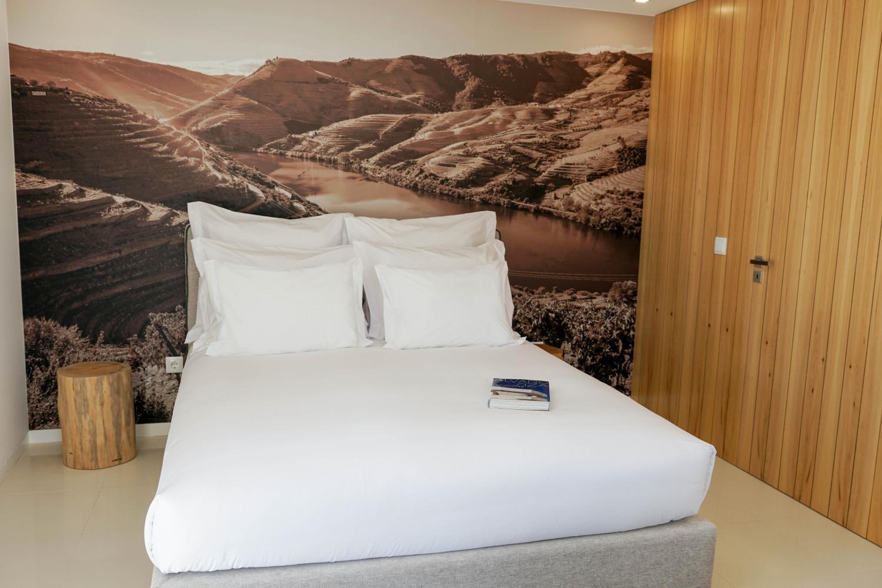 Suite with Spa Bath - Photo 4