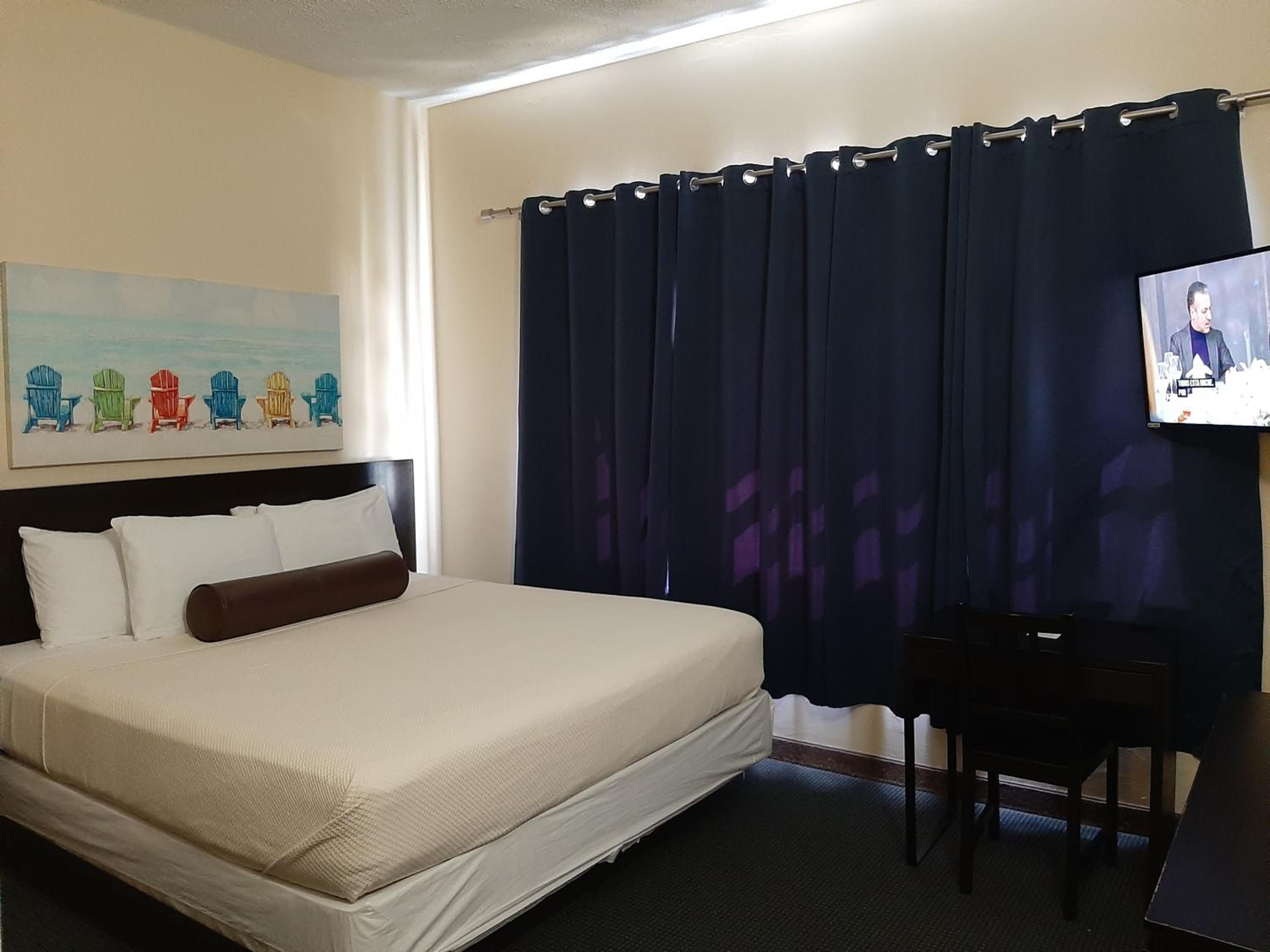 Standard King Room - Photo 2