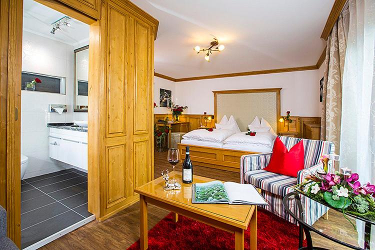 Deluxe Double Room photo 2
