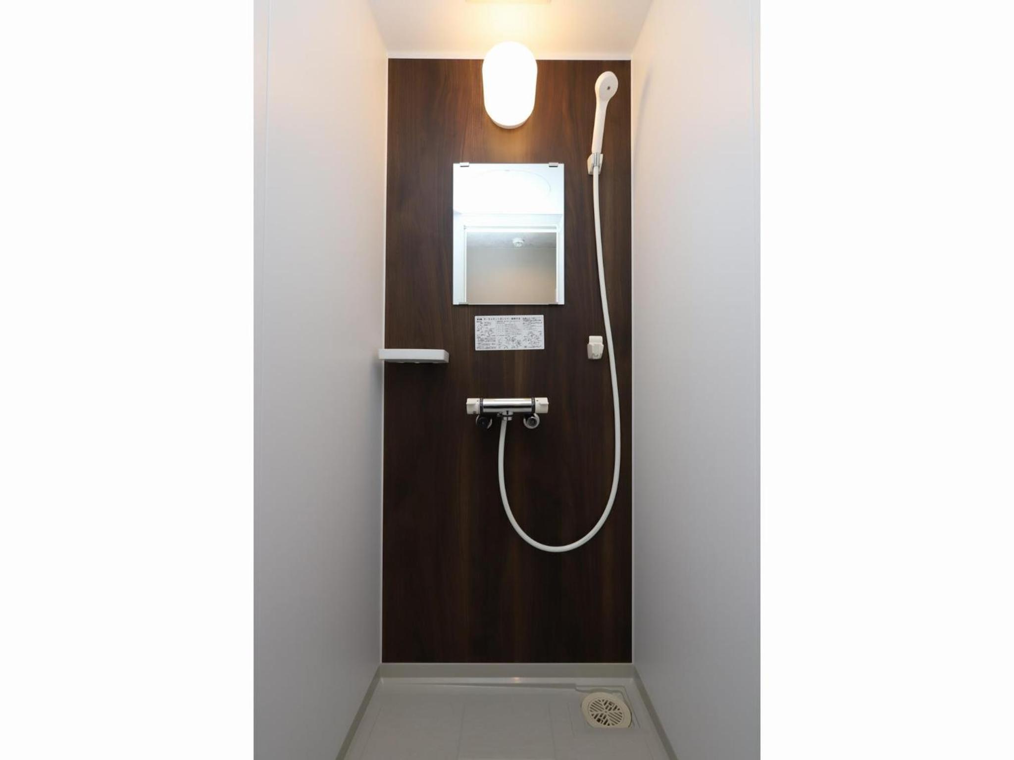 Family Room with Shower - Photo 3
