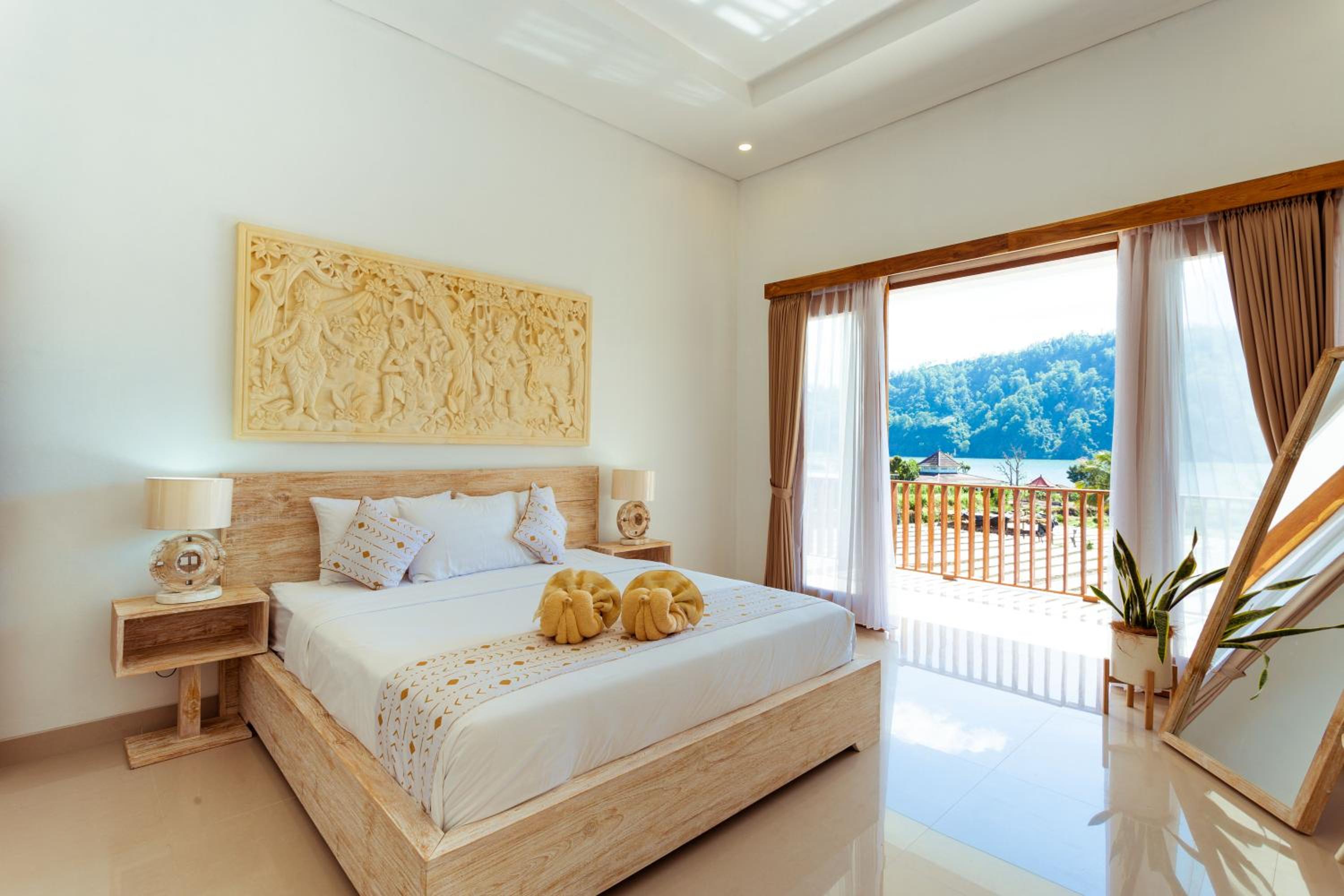 Deluxe Two-Bedroom Villa with Mountain View  - Photo 30