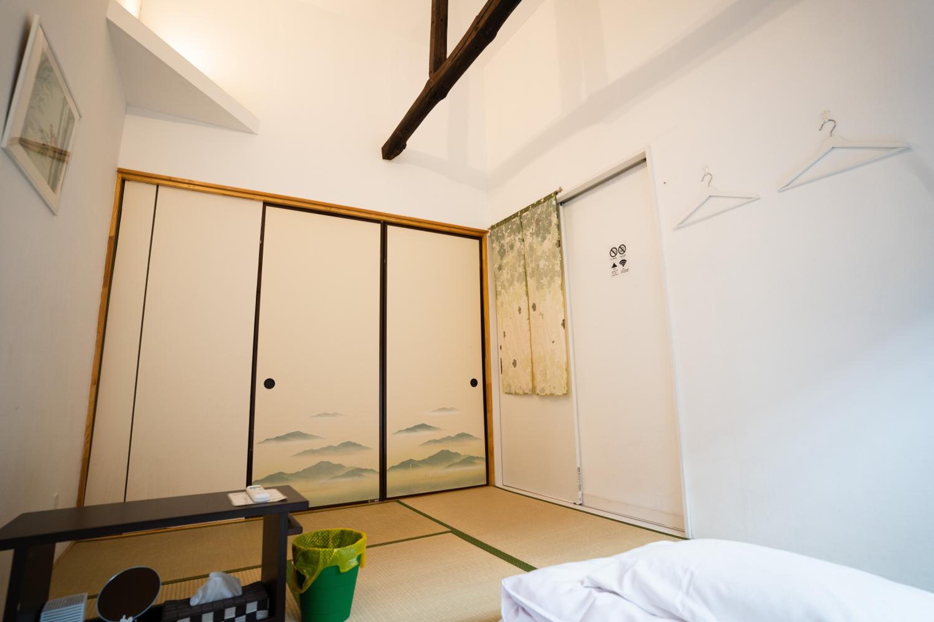 Triple Room with Shared Bathroom photo 1
