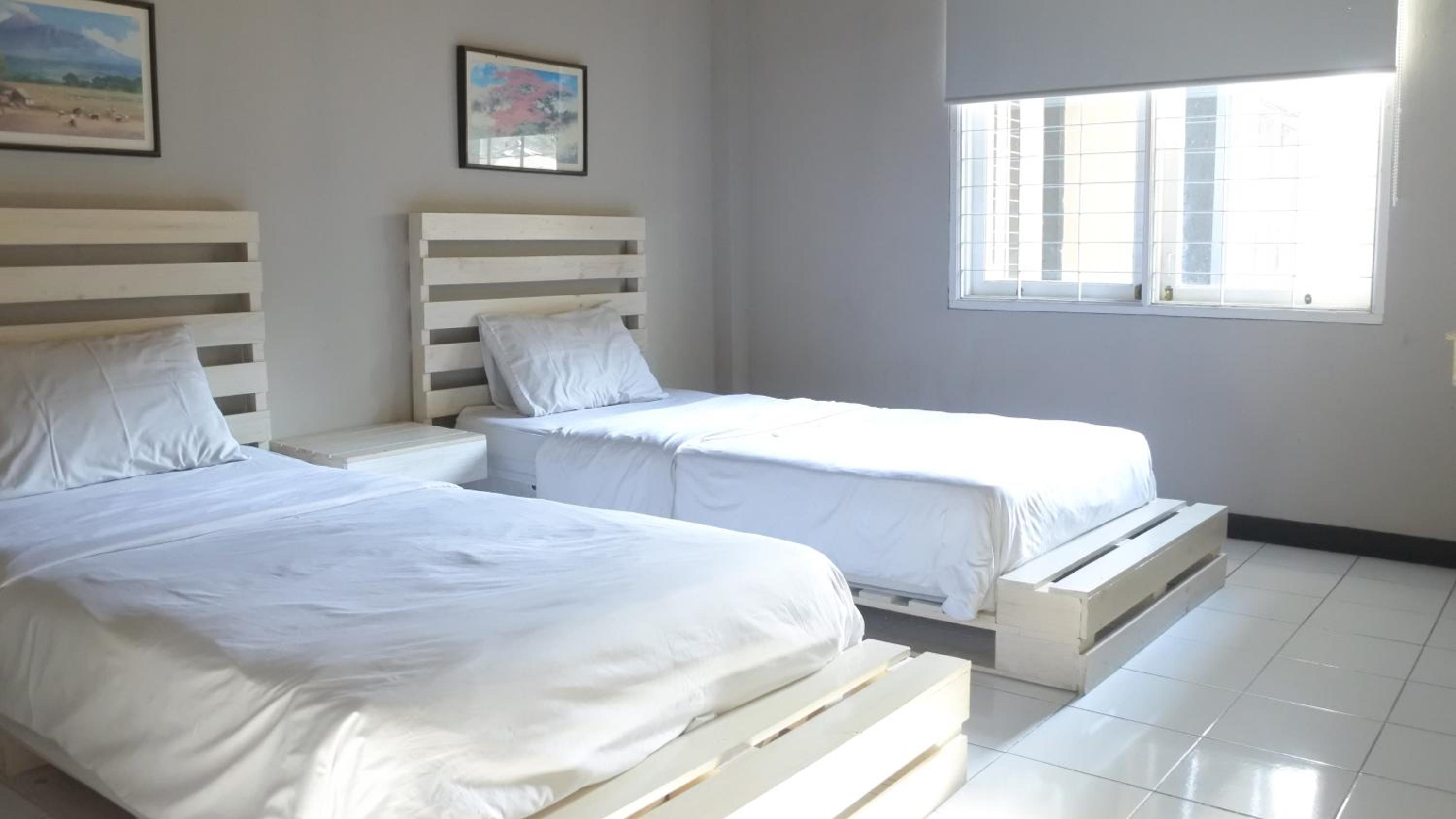Twin Room - Photo 7