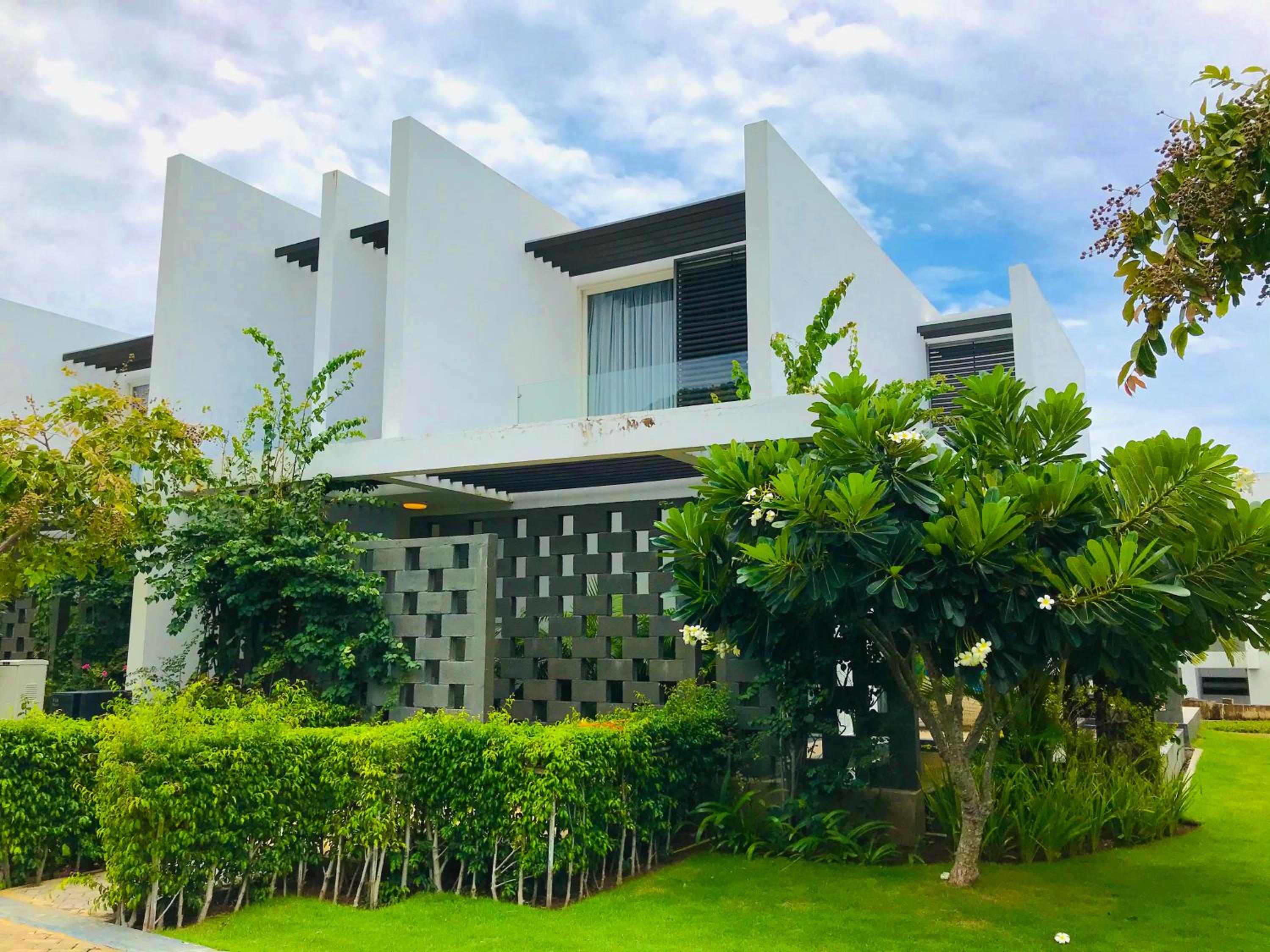 Three-Bedroom Villa photo 1
