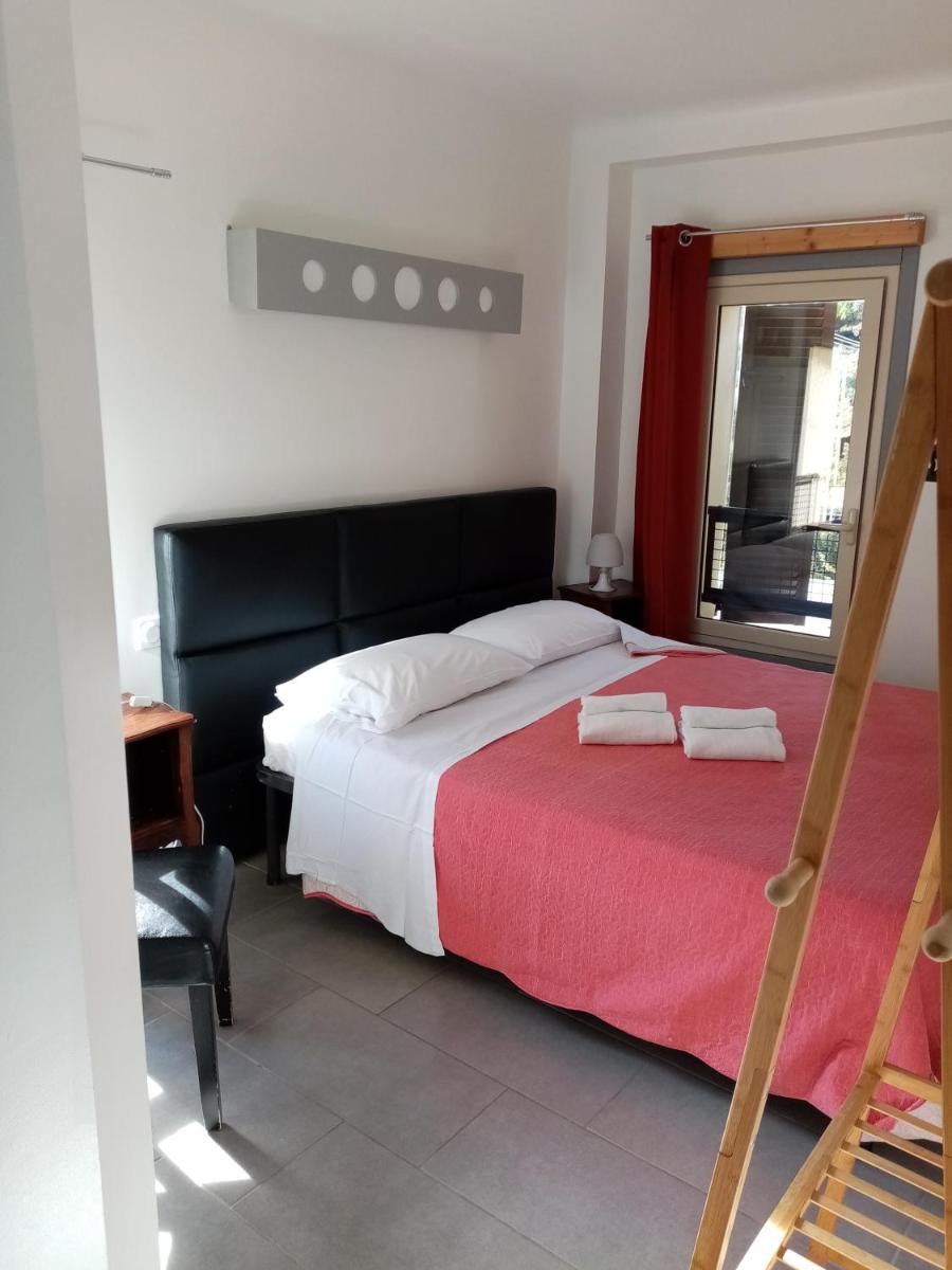 Double or Twin Room photo 3