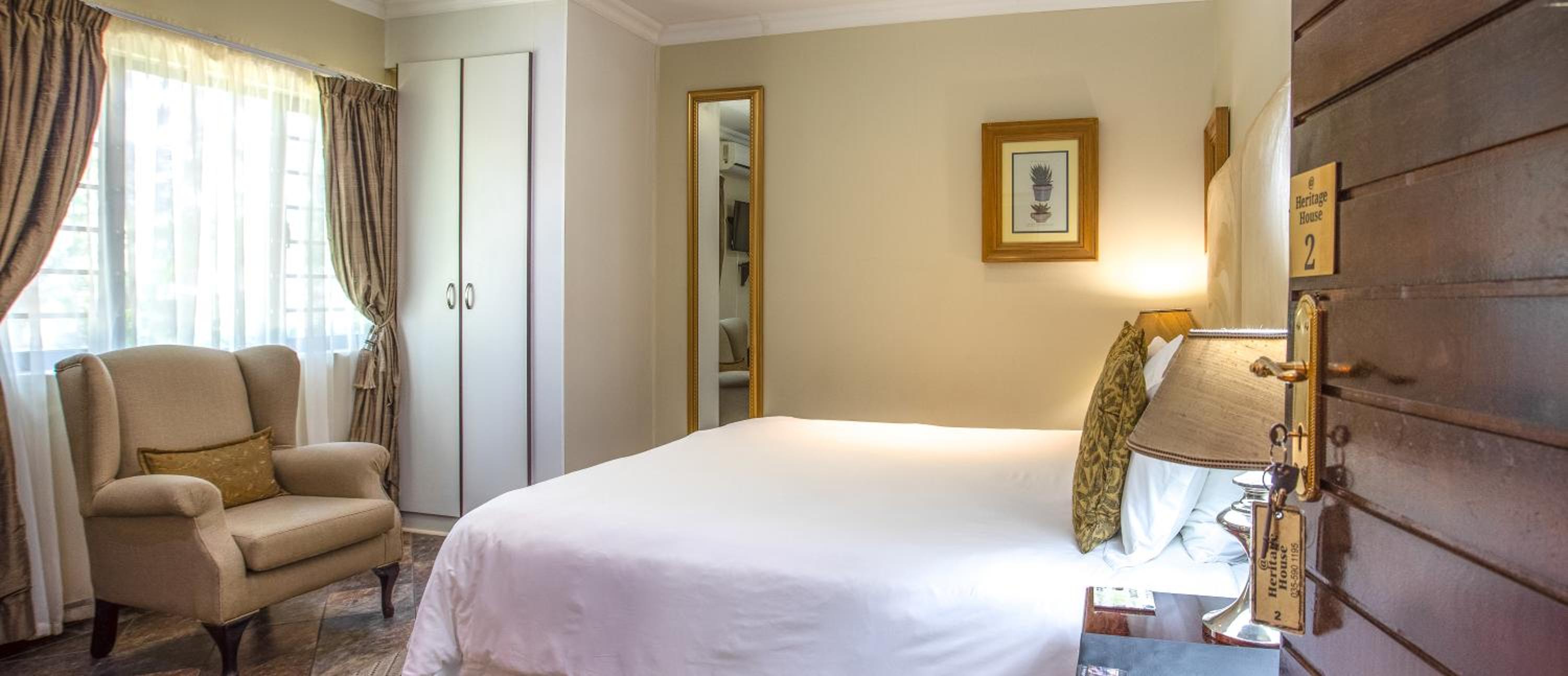 Standard Double or Twin Room photo 2