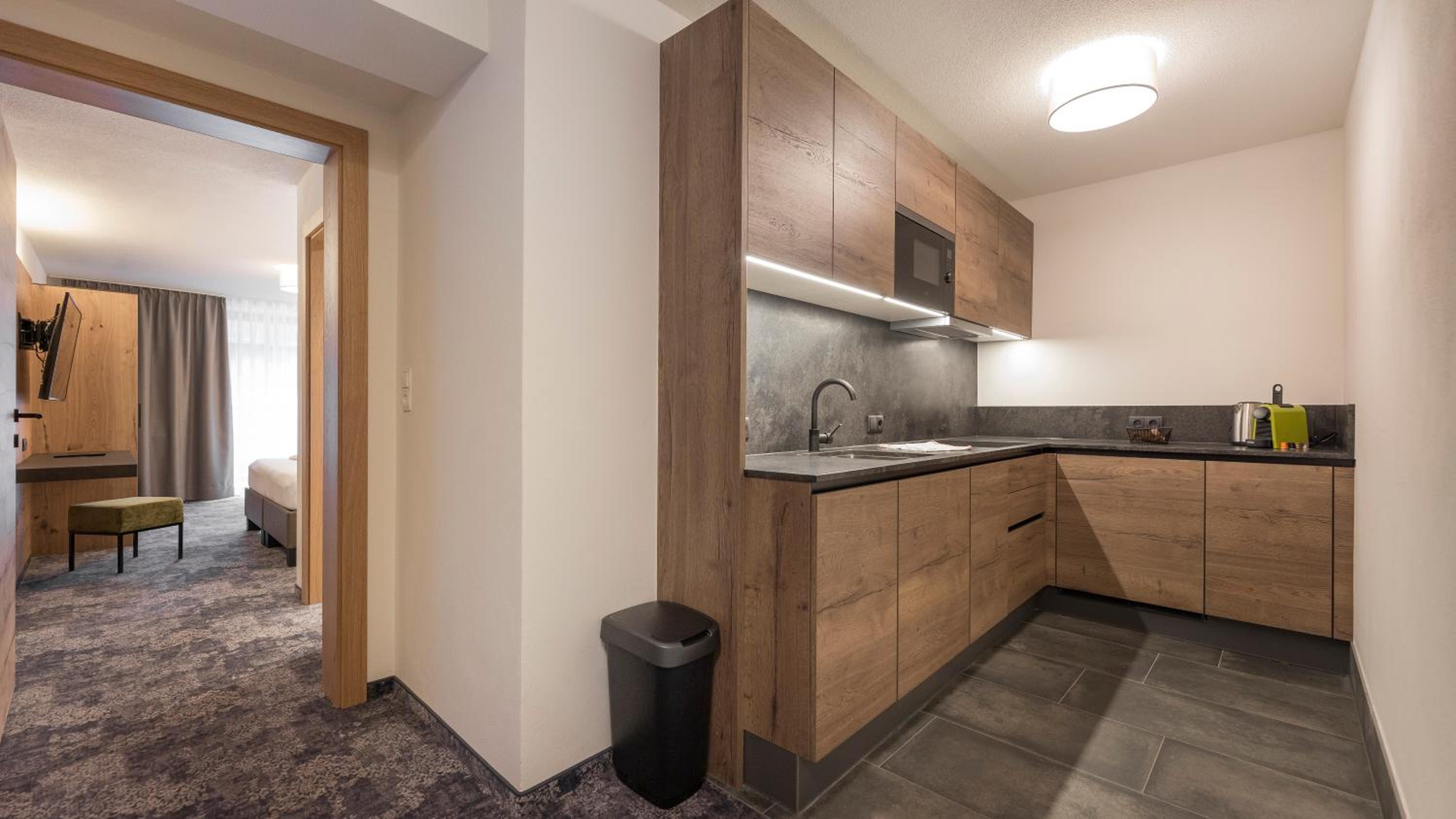 Comfort Two-Bedroom Apartment with Balcony photo 2