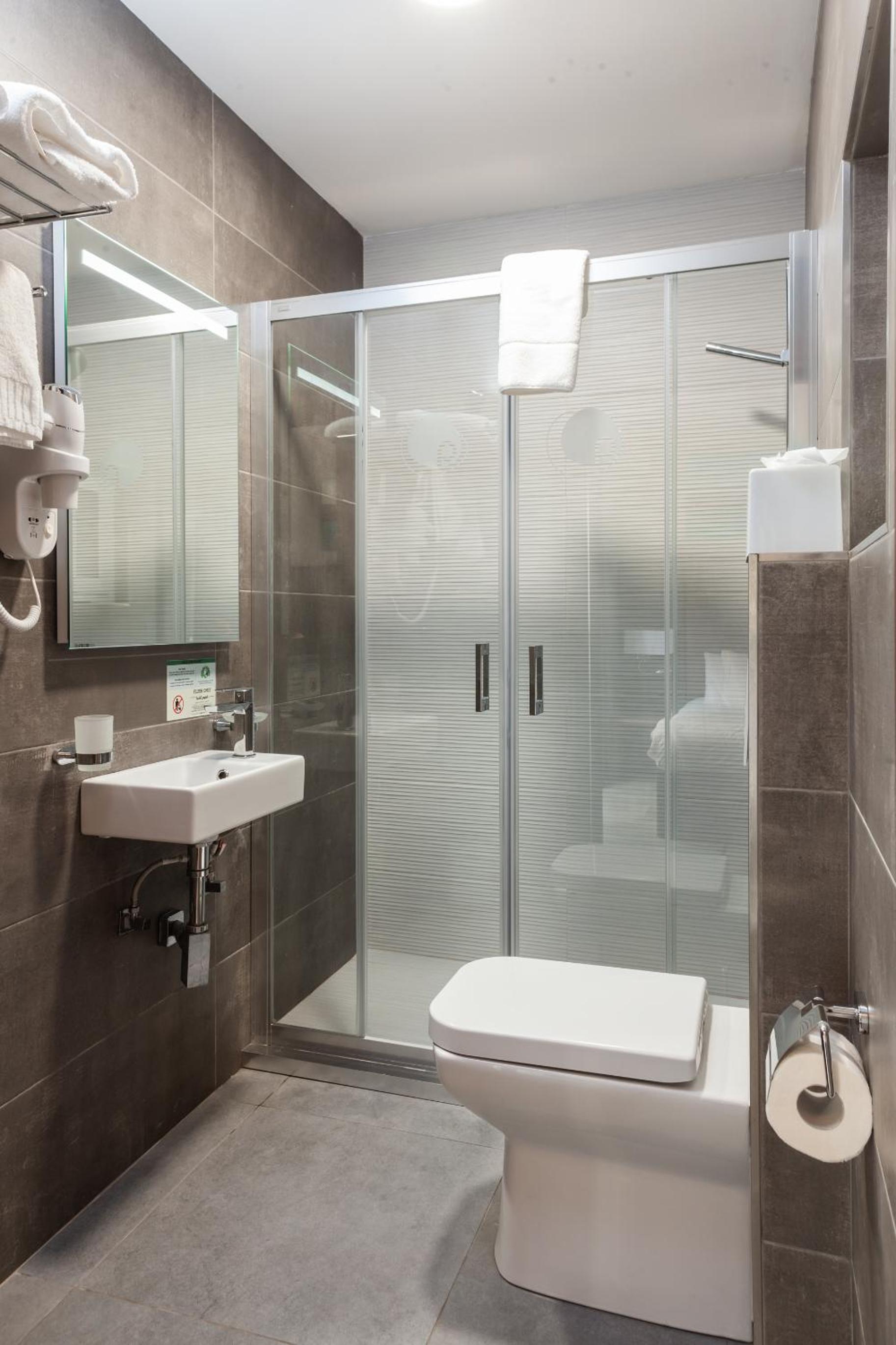 Superior Double or Twin Room with Pool View - Free Access to Toy Room Club