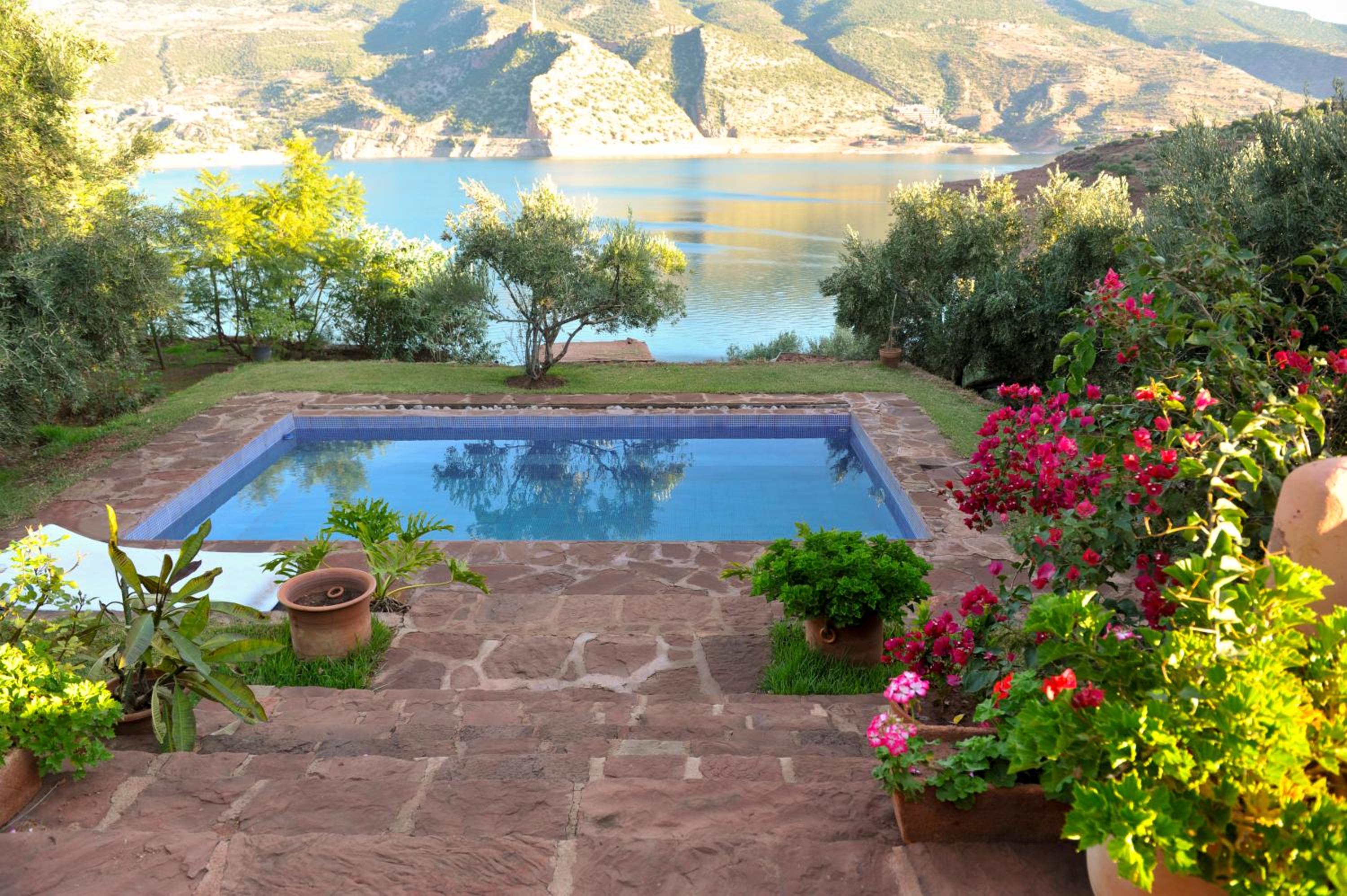 Villa photo 2
