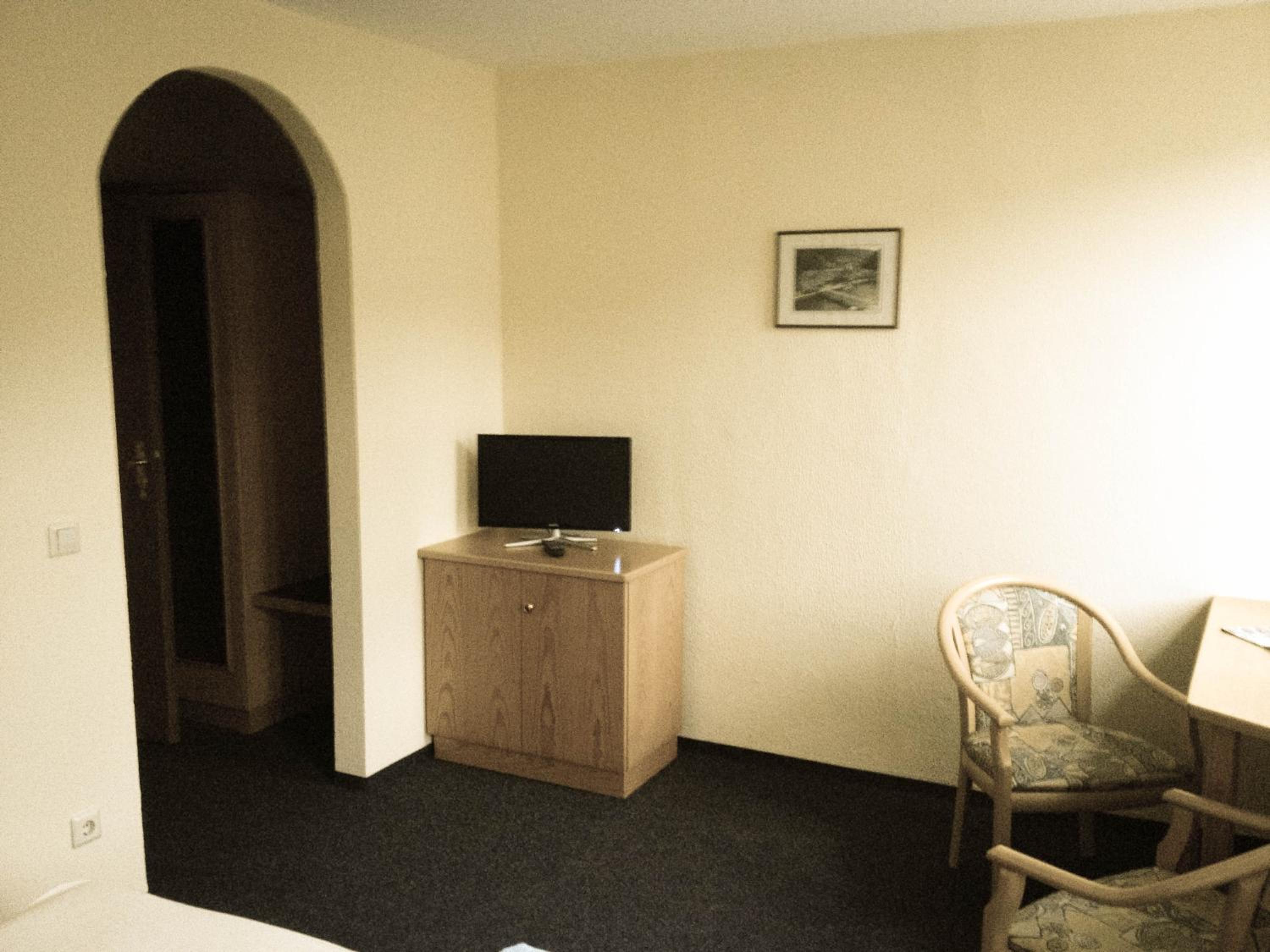 Single Room photo 3