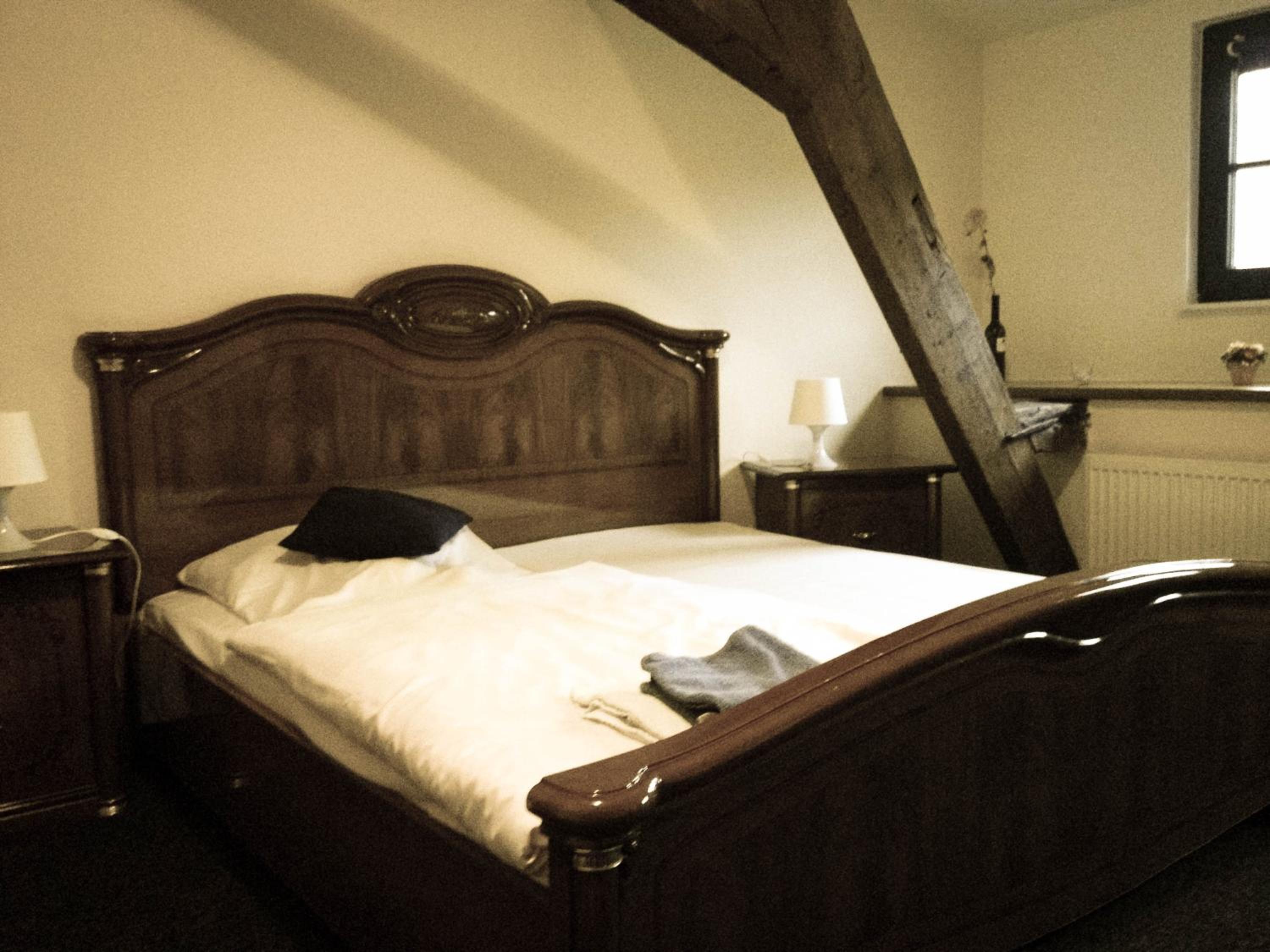 Single Room photo 2