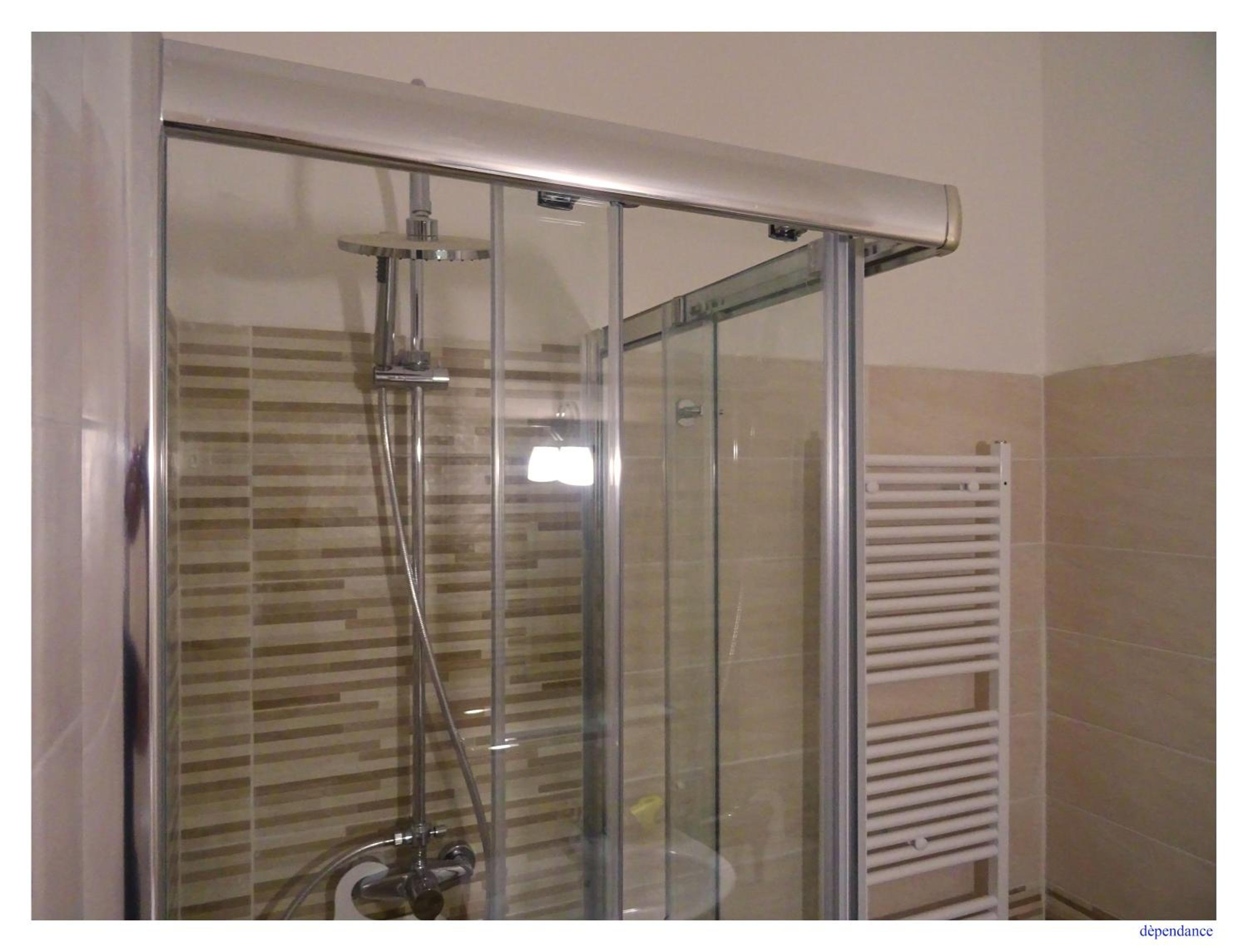 Double Room - Photo 3