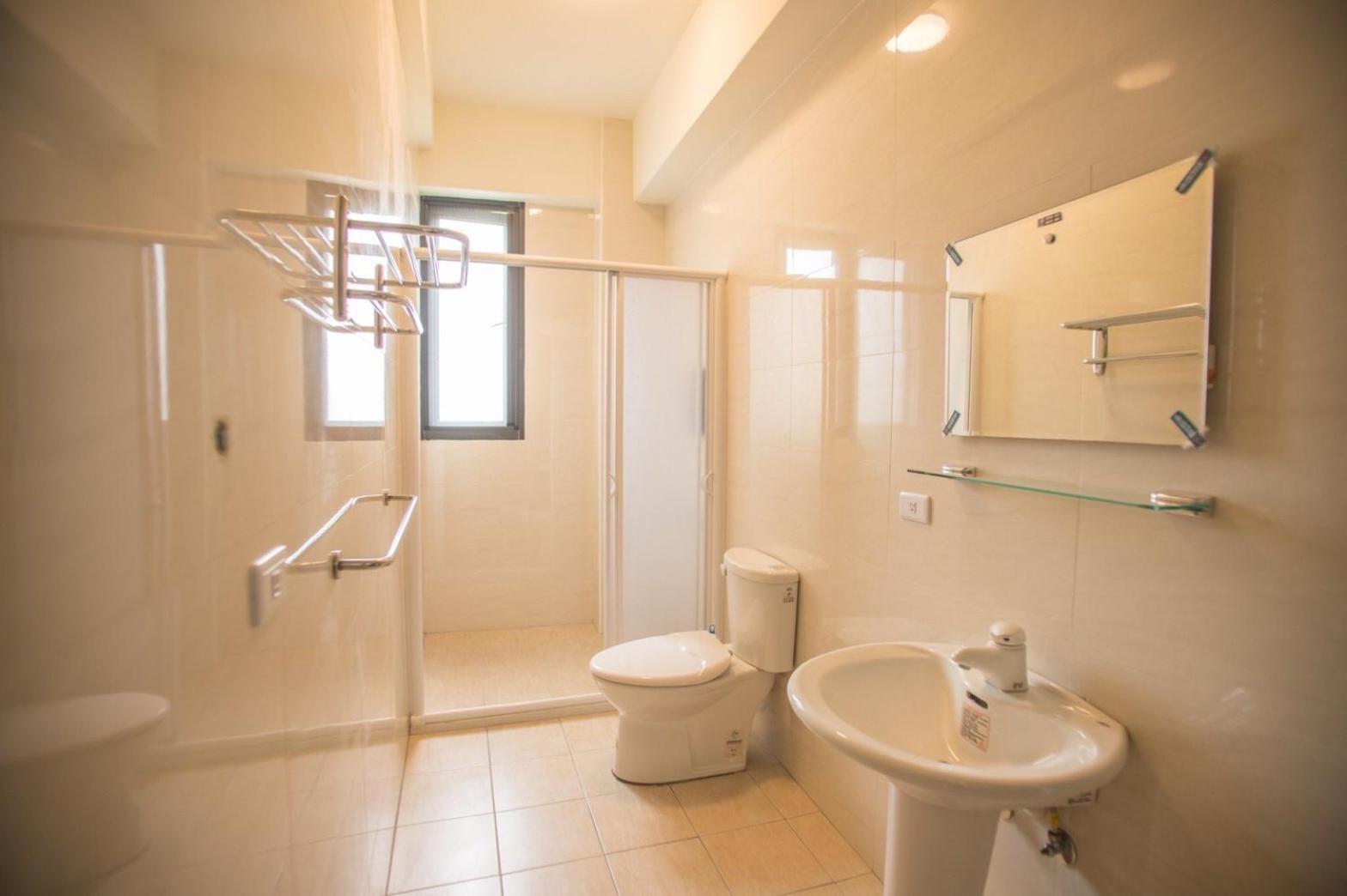 Family Room with Garden View and Private External Bathroom photo 3