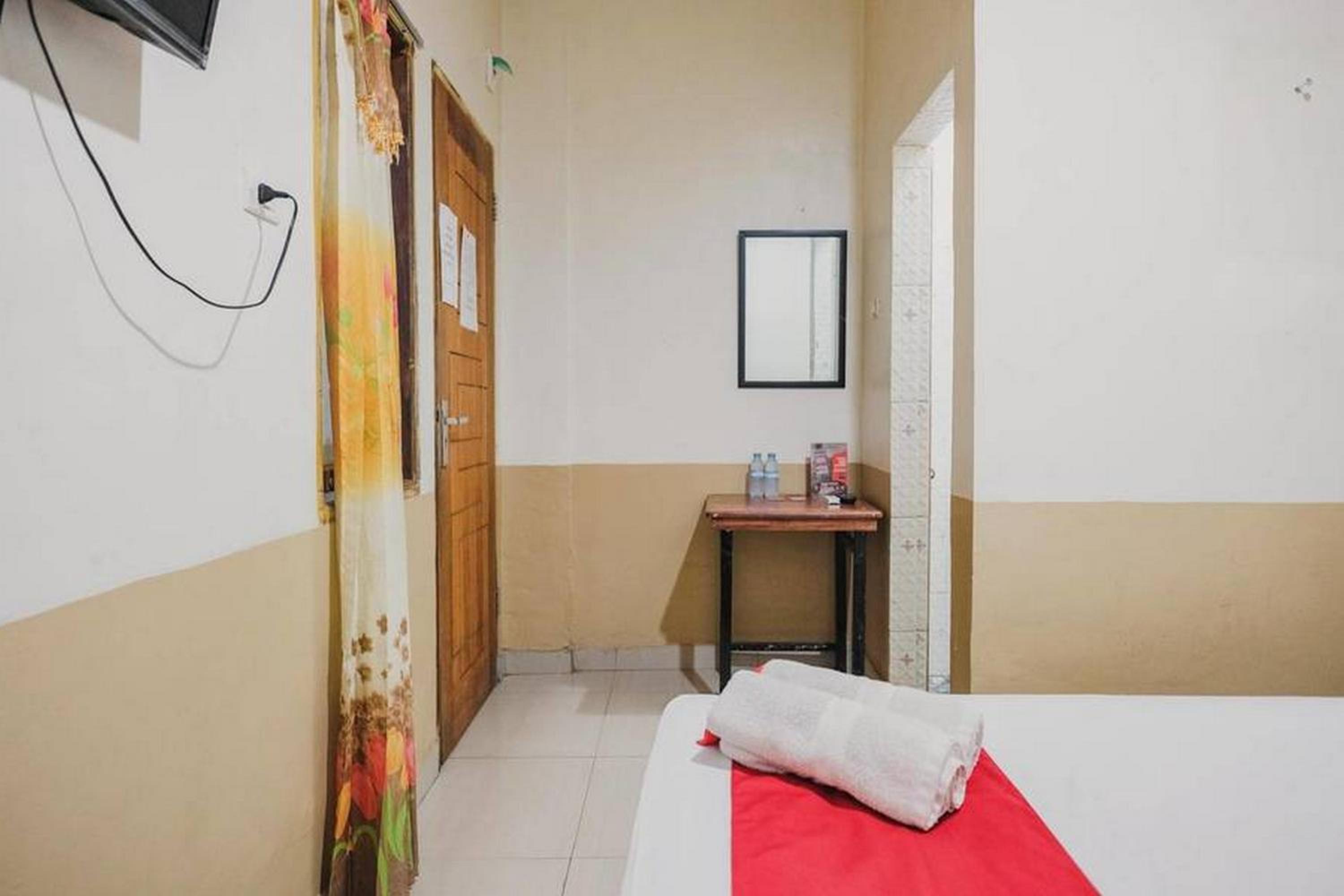 Double Room - Photo 2