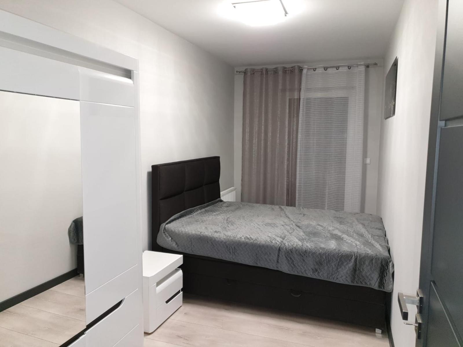 Studio Apartment - Photo 12