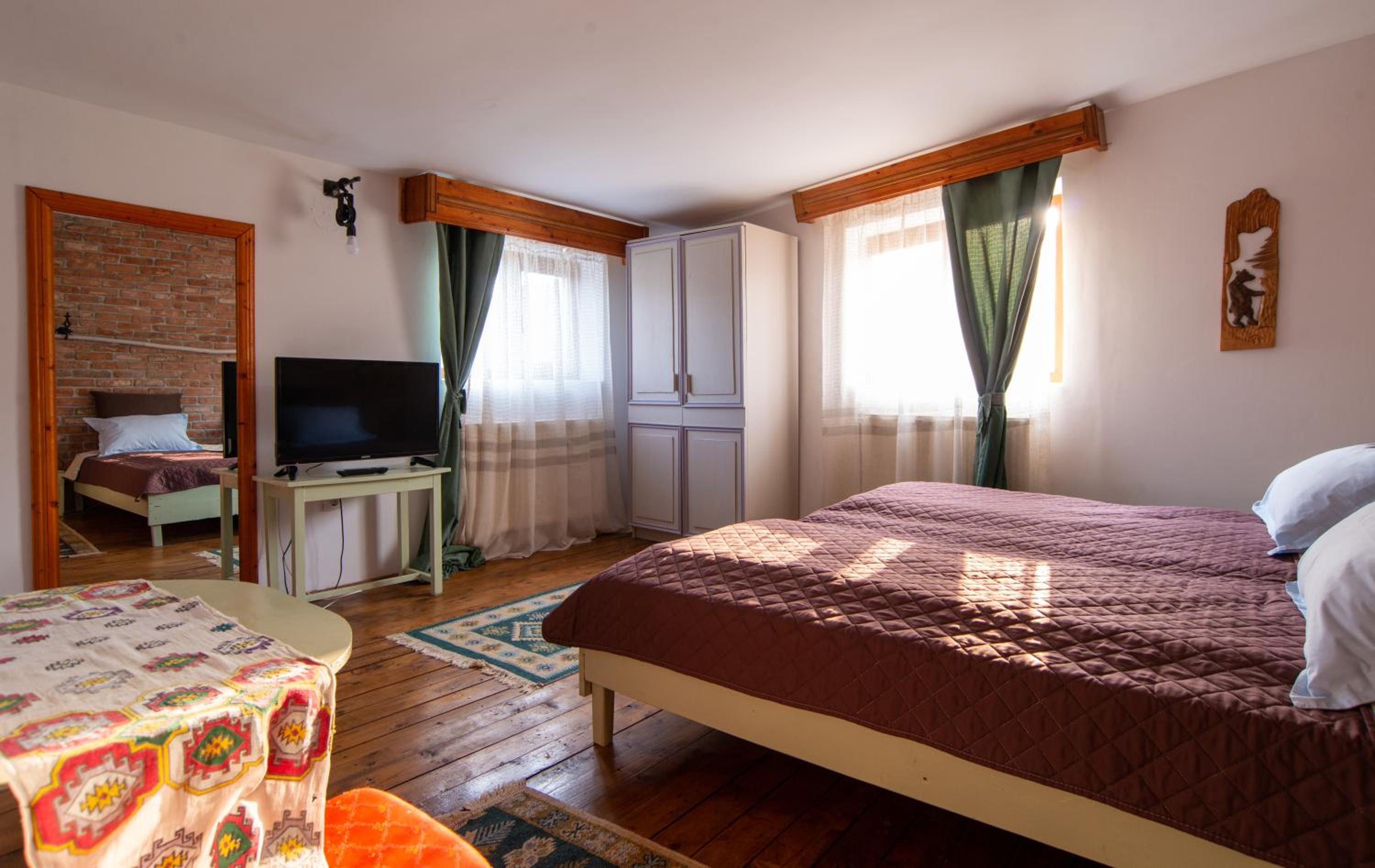 Twin Room with Mountain View - Photo 3