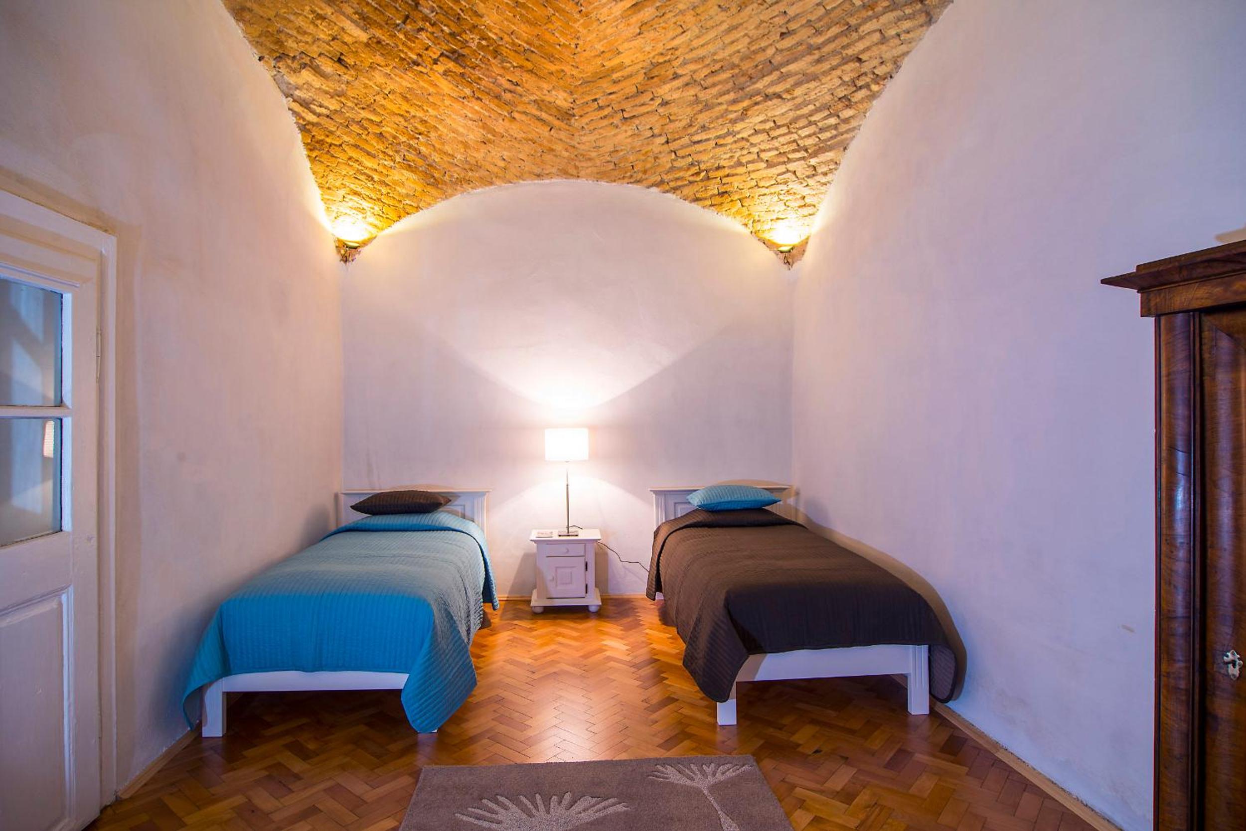 Luxury Two-Bedroom Apartment - Mihail Kogalniceanu 6 photo 2