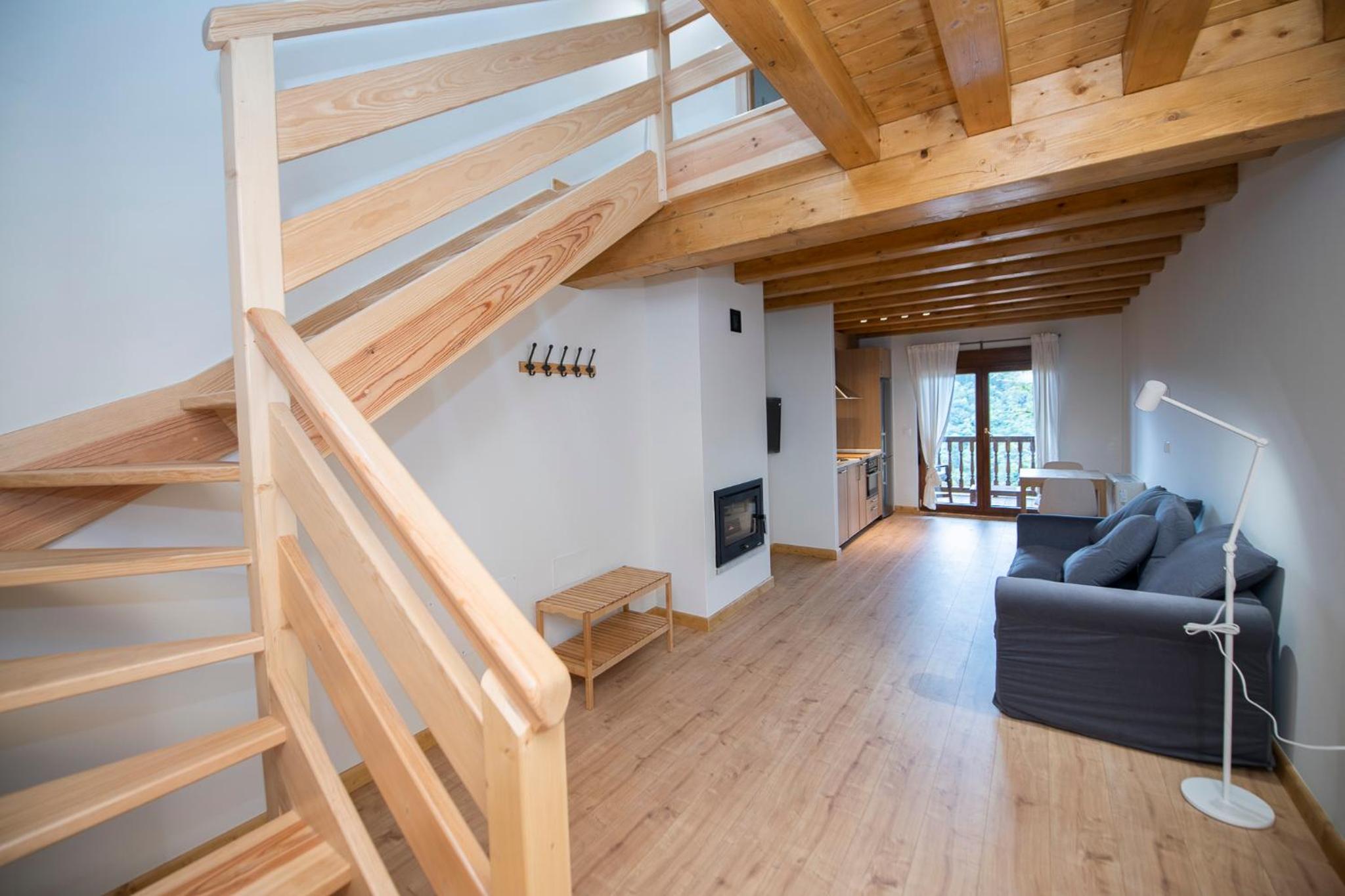 Apartment with Terrace - Photo 10