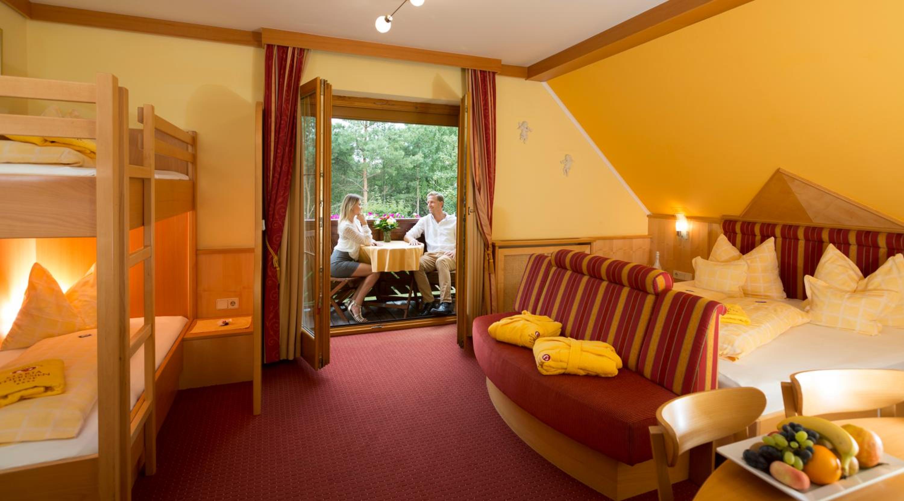 Quadruple Room - Photo 3