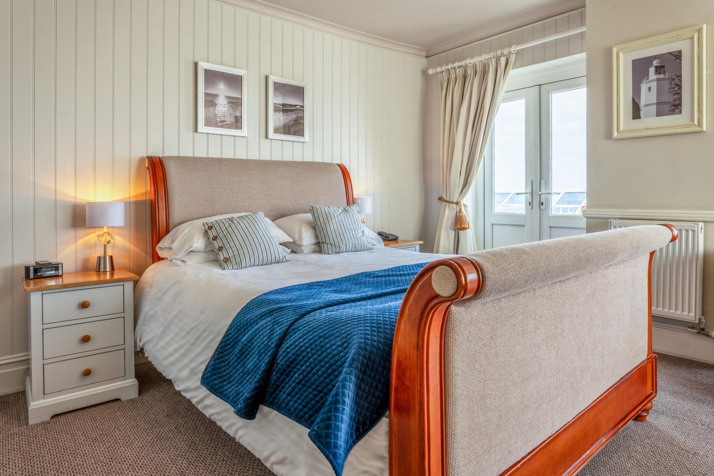 Superior Suite with Sea View - Photo 1