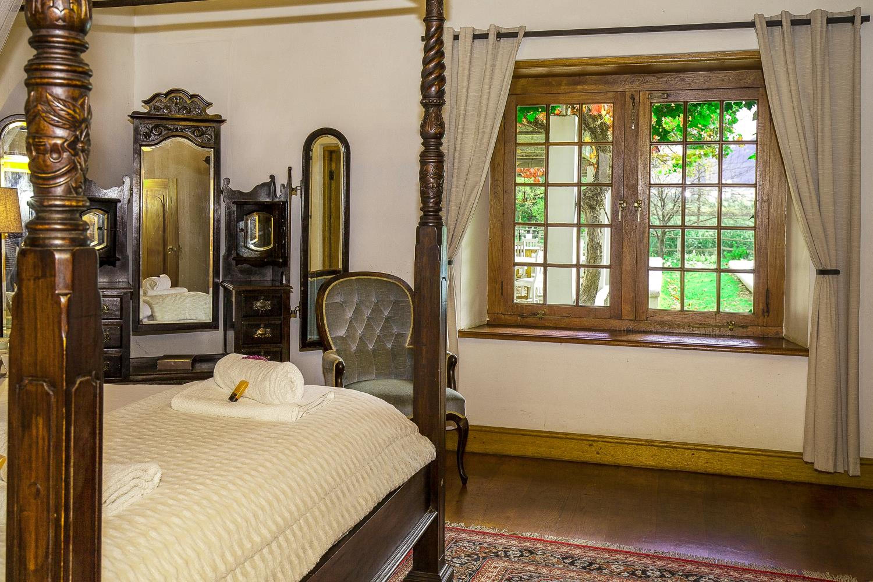 Double Room with Private Bathroom - Photo 7