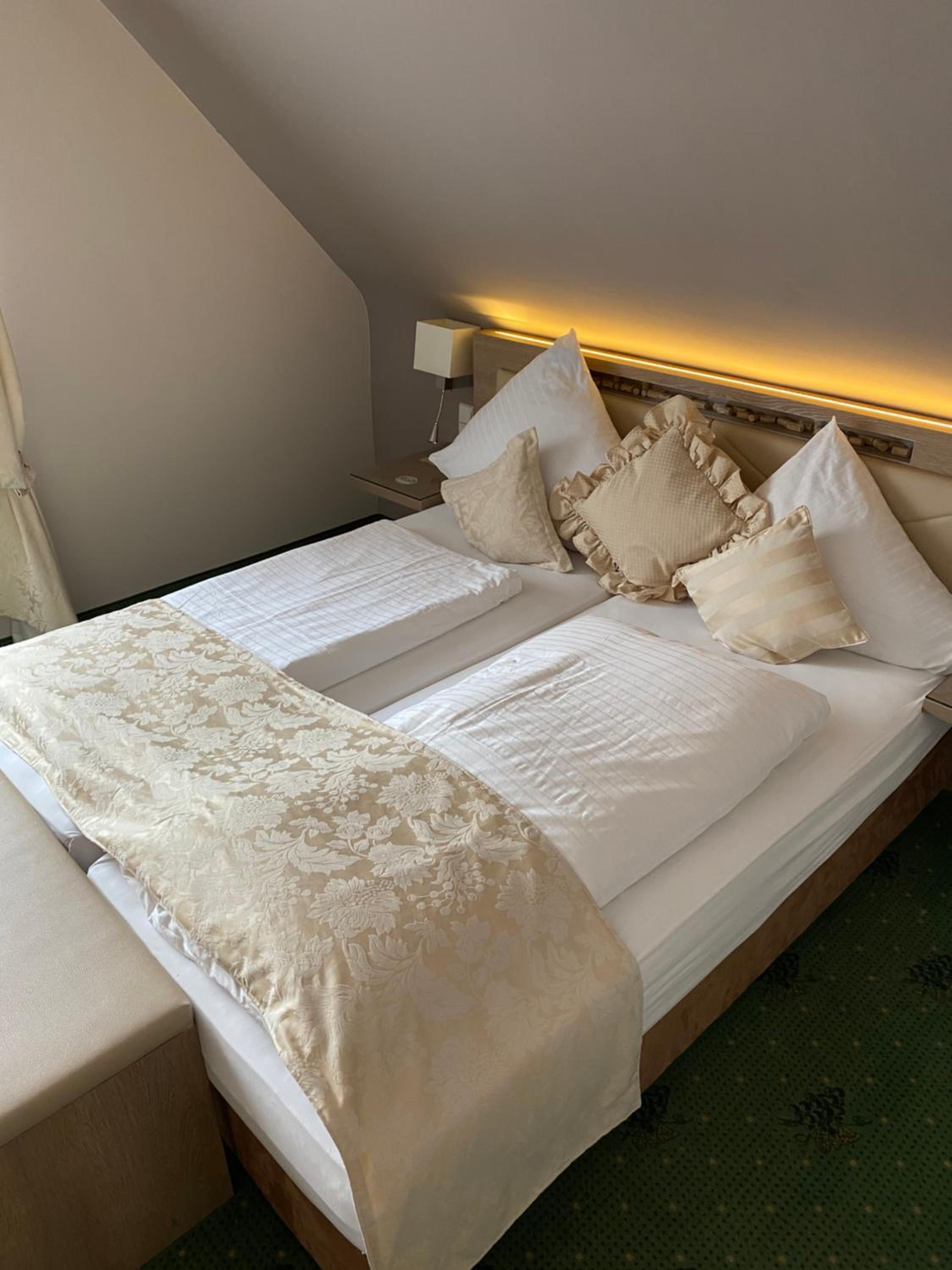 Comfort Triple Room with Shower