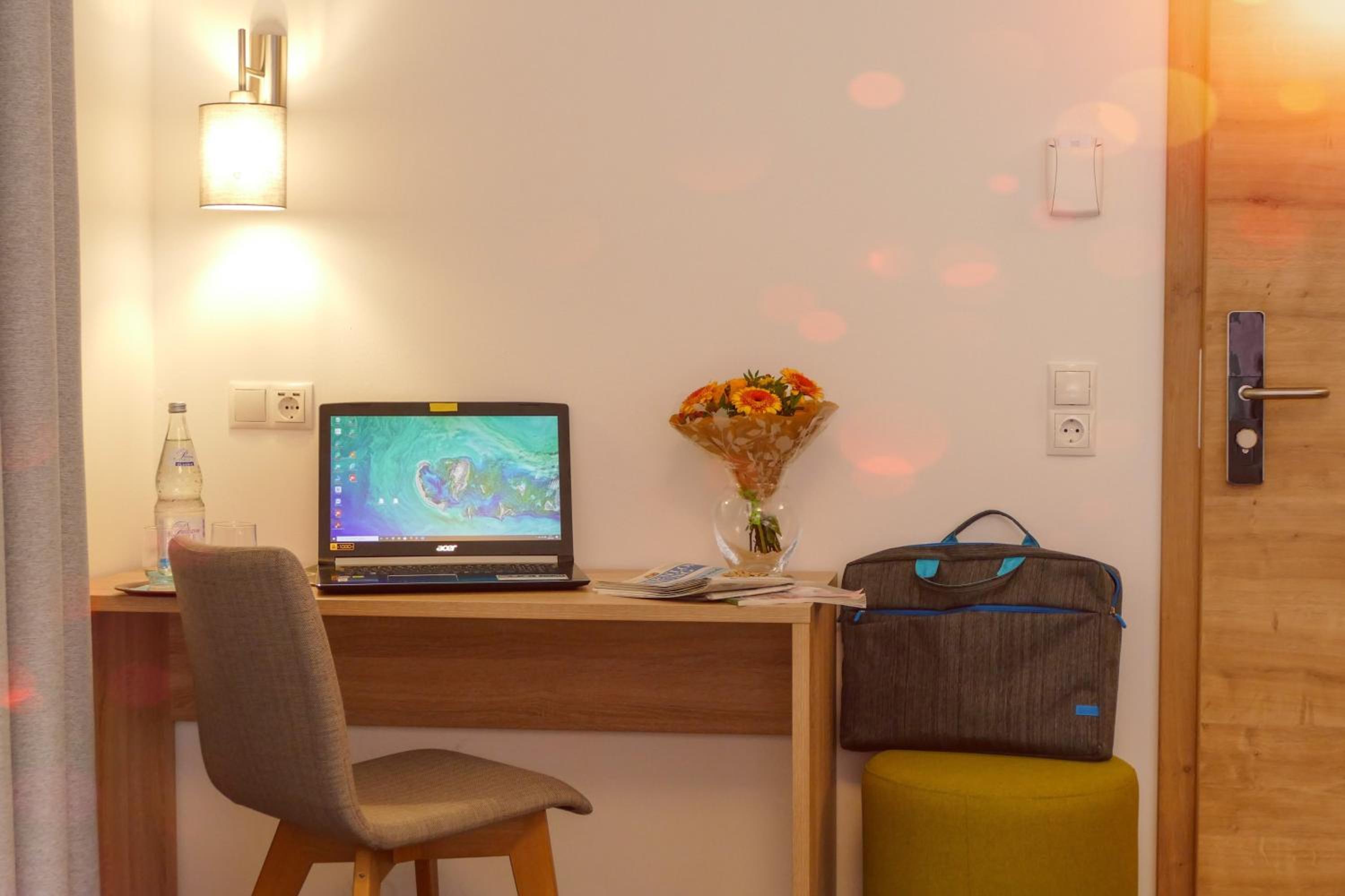 Standard Double Room - Photo 1