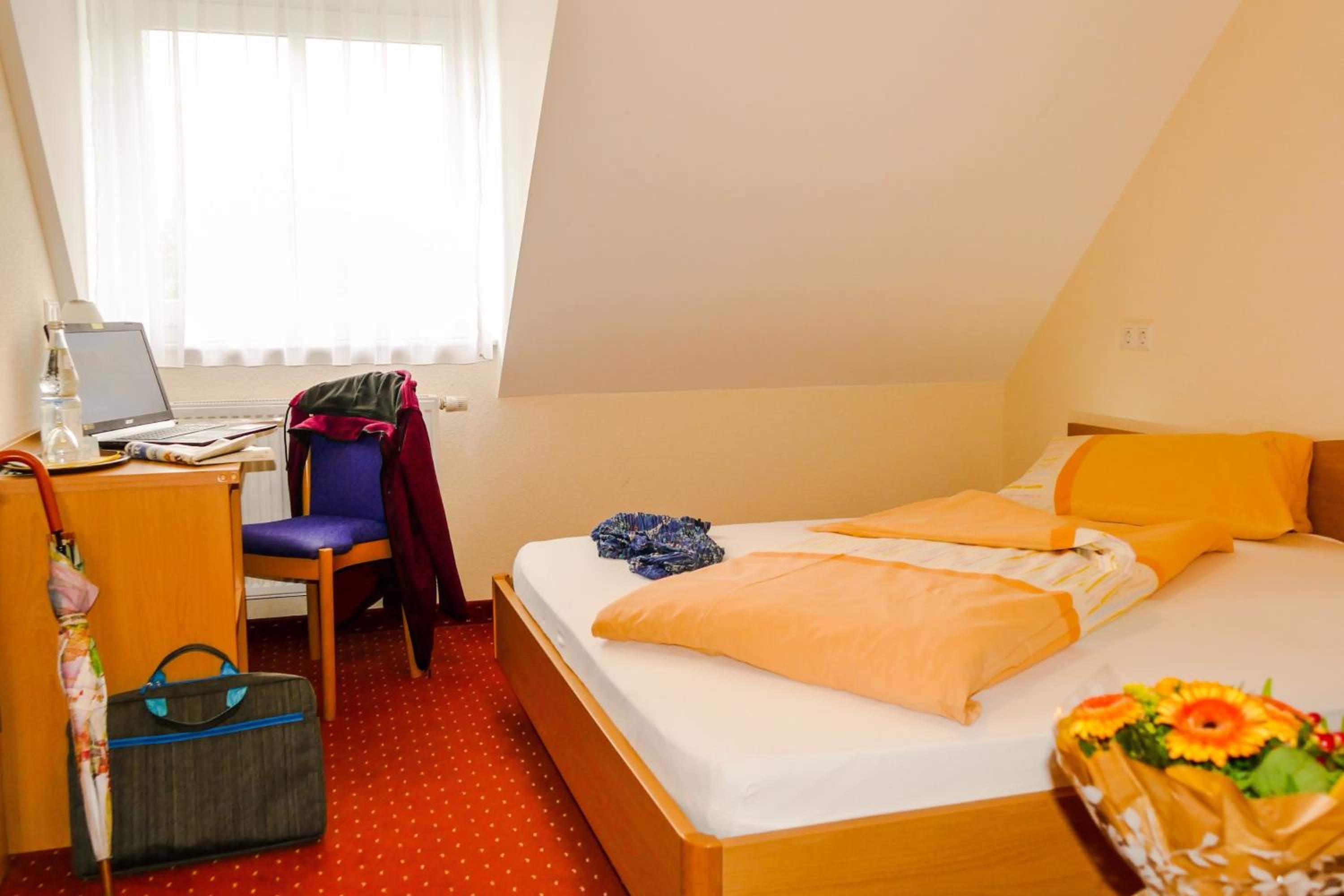 Queen Room - Photo 1
