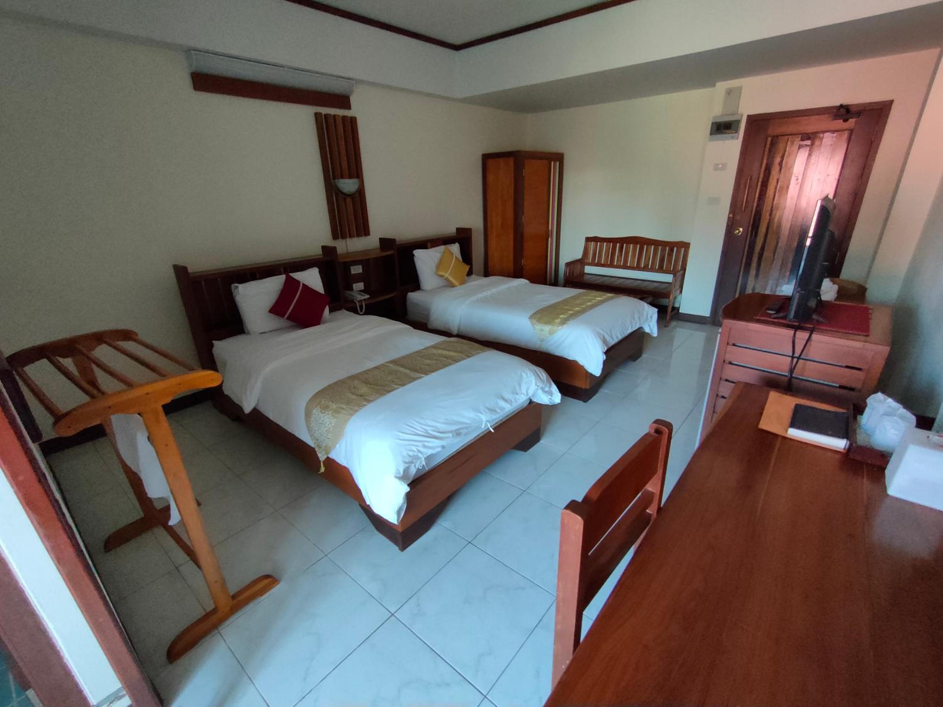 Standard Twin Room photo 3