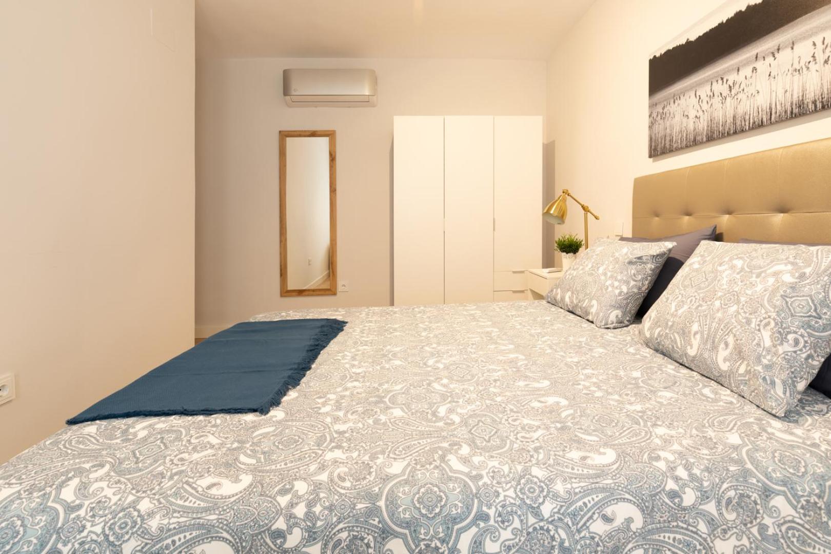 Three-Bedroom Apartment - Photo 8