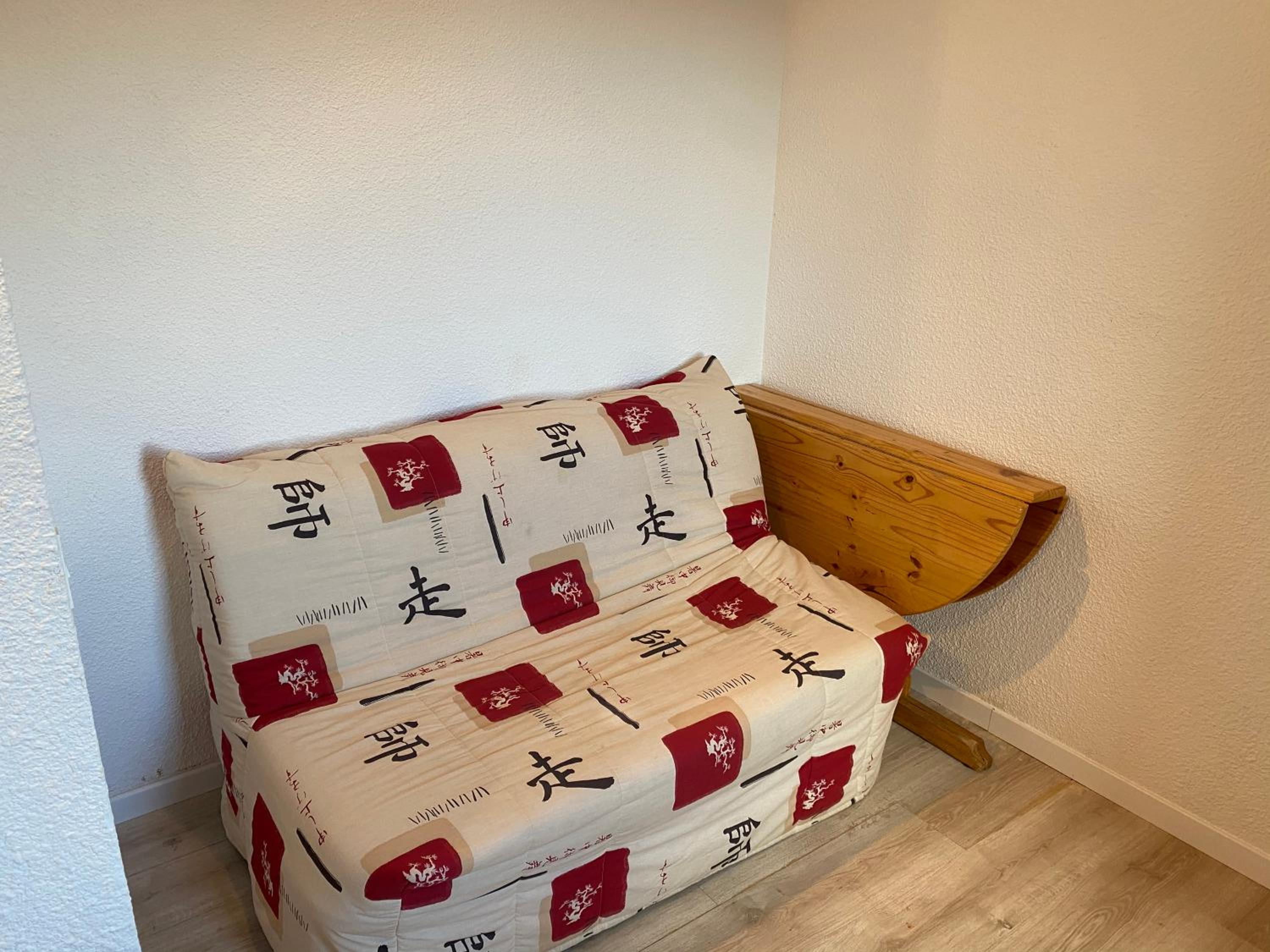 Studio - Photo 19