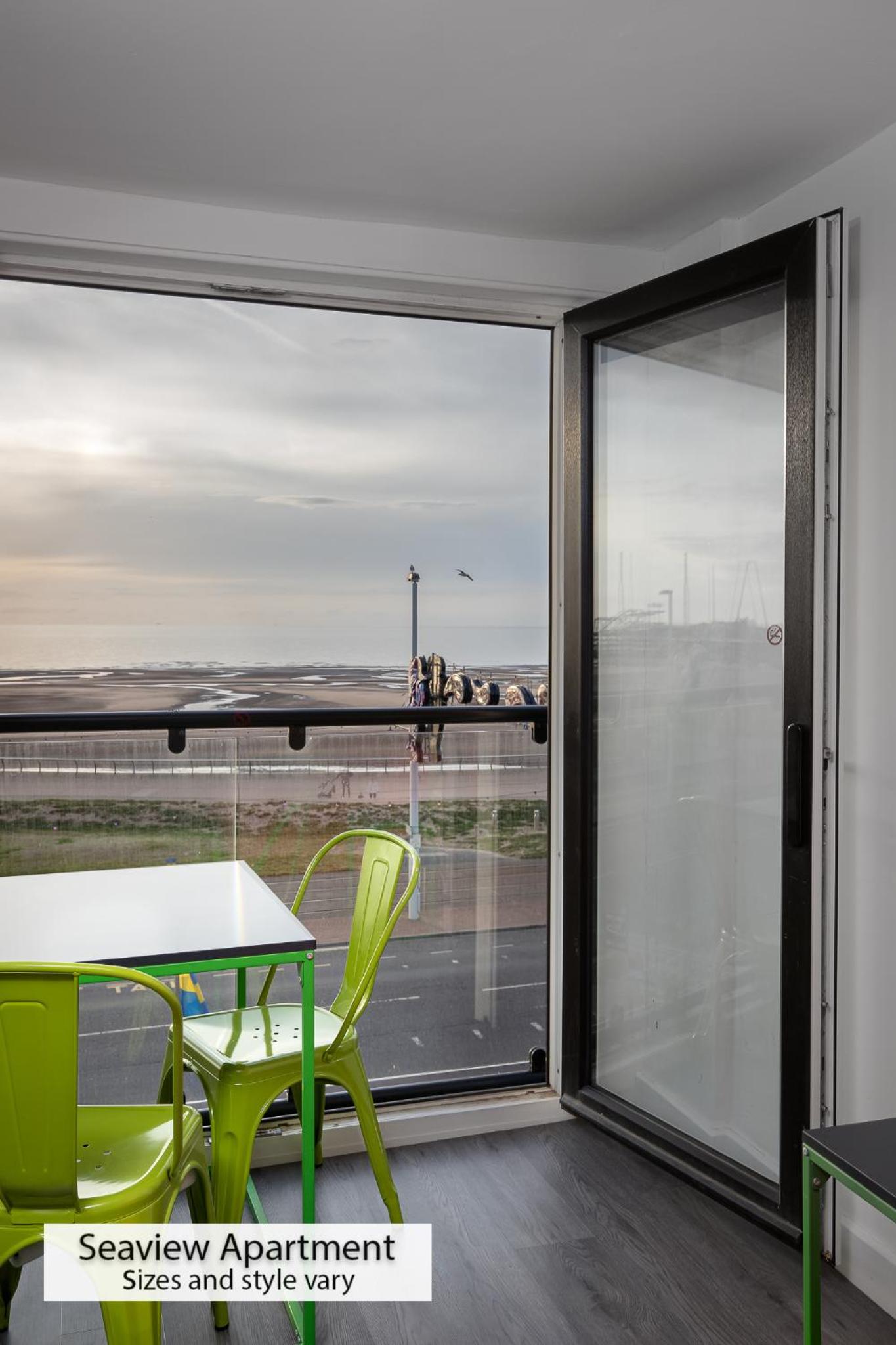 Studio Apartment with Sea View