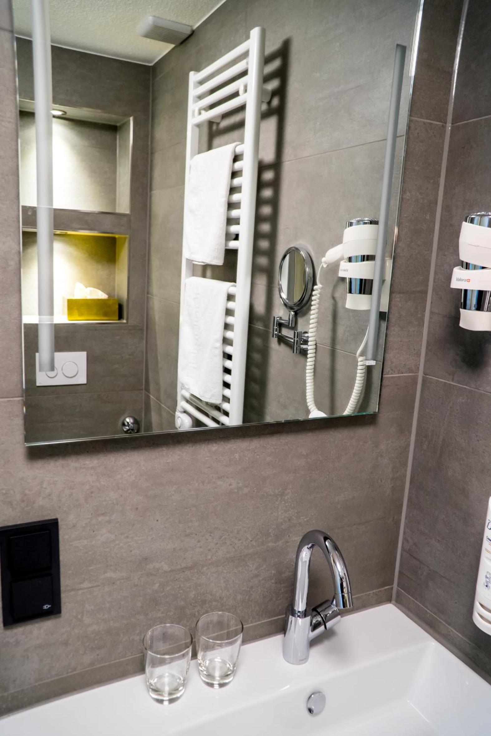 Classic Triple Room - Photo 2